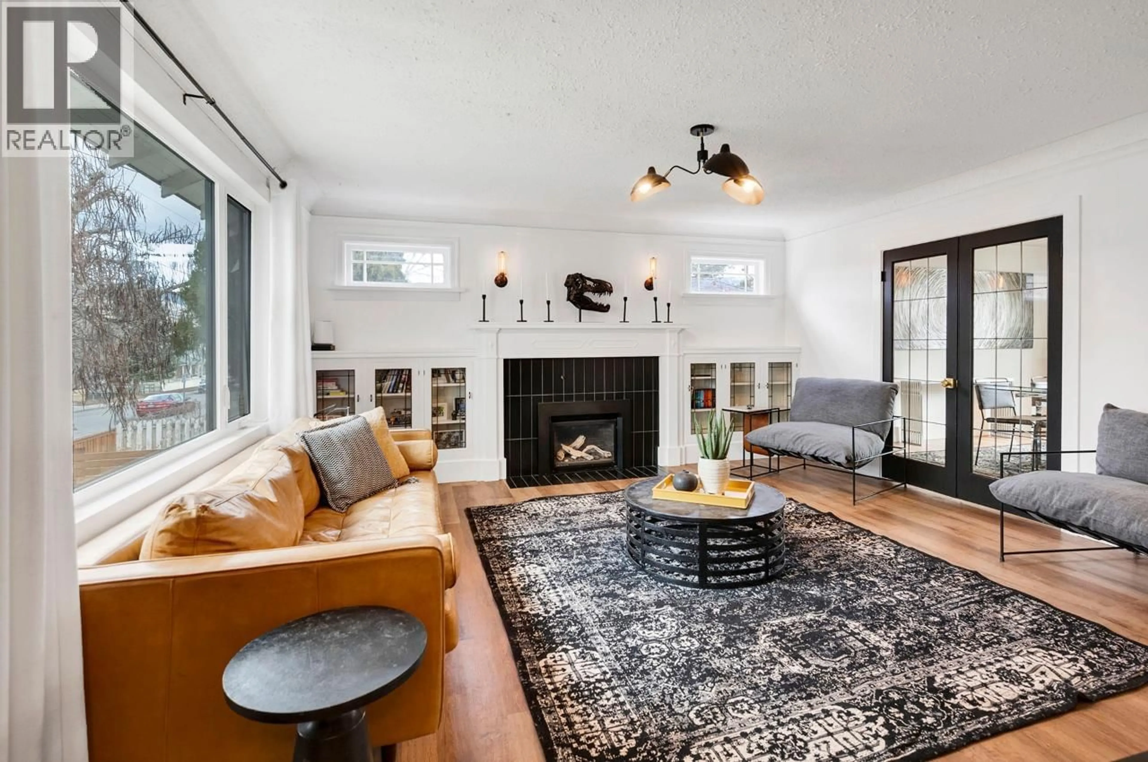 Living room with furniture, unknown for 707 NICOLA STREET, Kamloops British Columbia V2C2R5