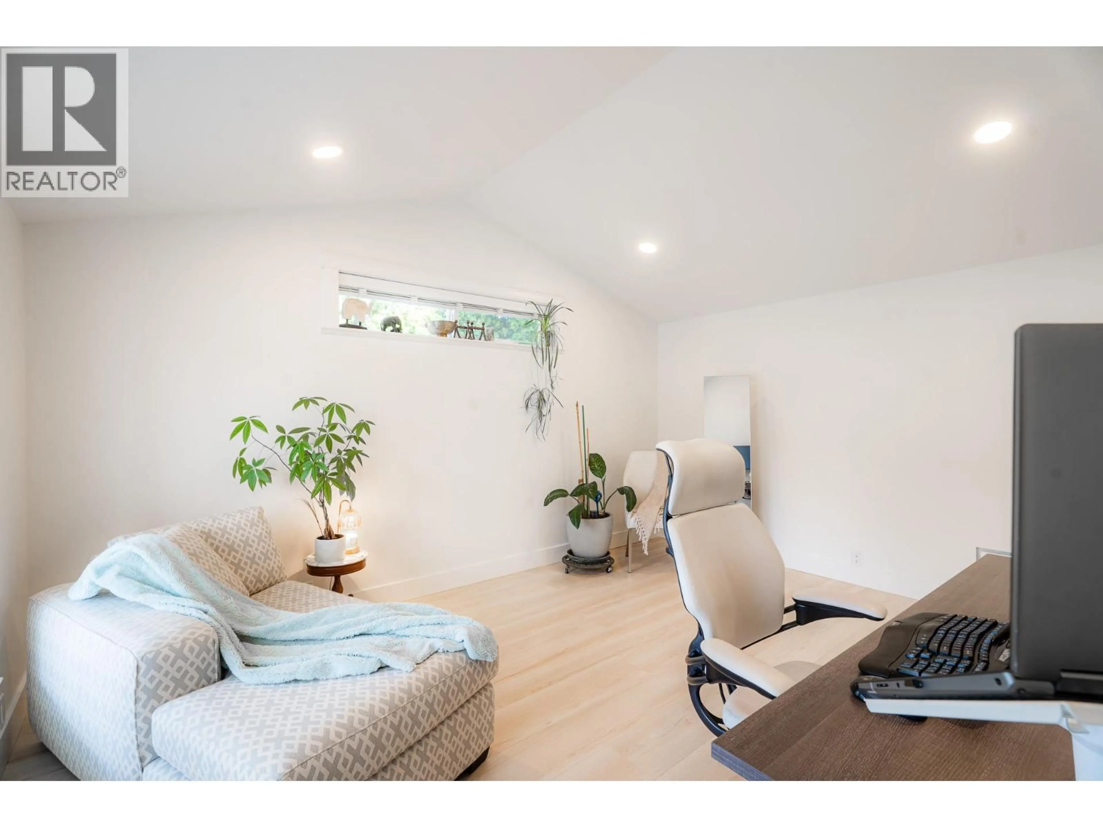 A pic of a room for 603 PORTERFIELD ROAD, Kamloops British Columbia V2B6M5