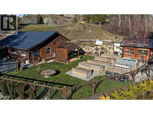 1627 HOOD ROAD, Creston 2