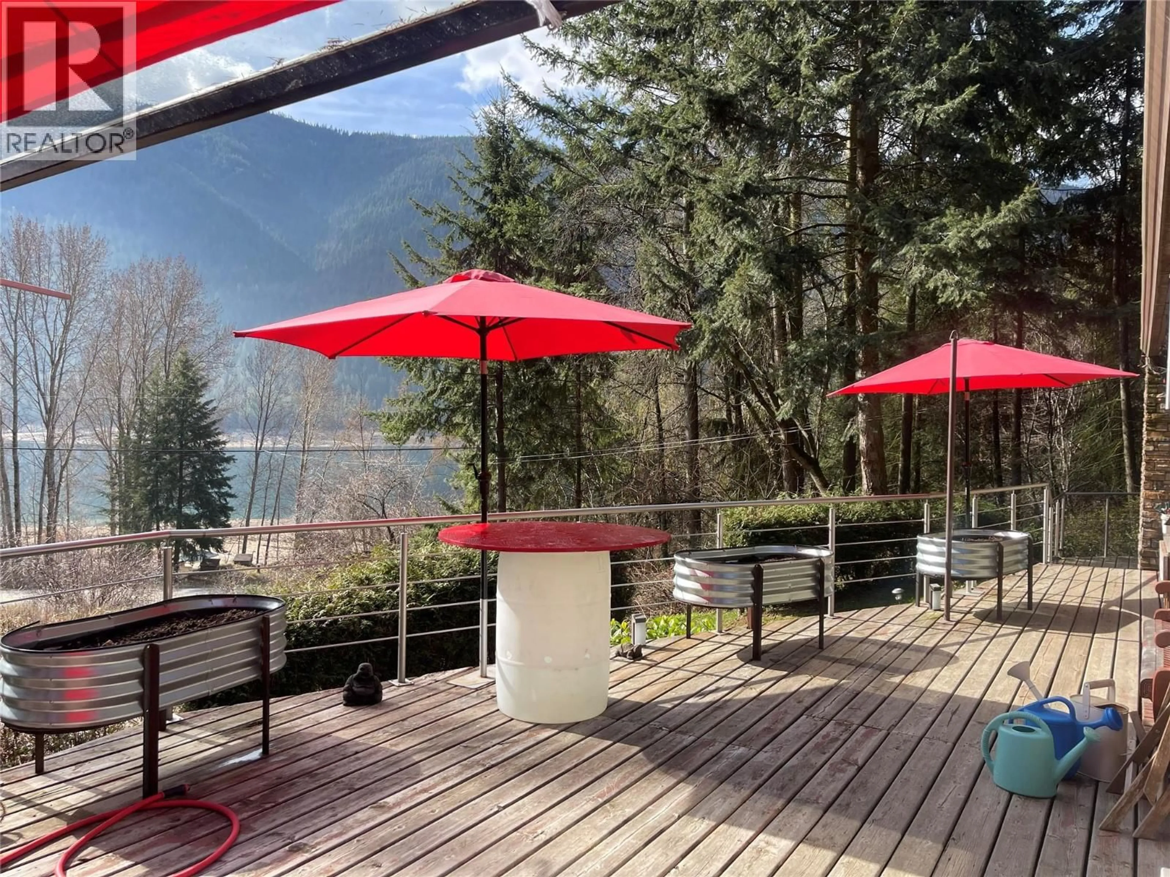 Patio, mountain view for 5375 ALLENDALE CRESCENT, Castlegar British Columbia V1N4V8