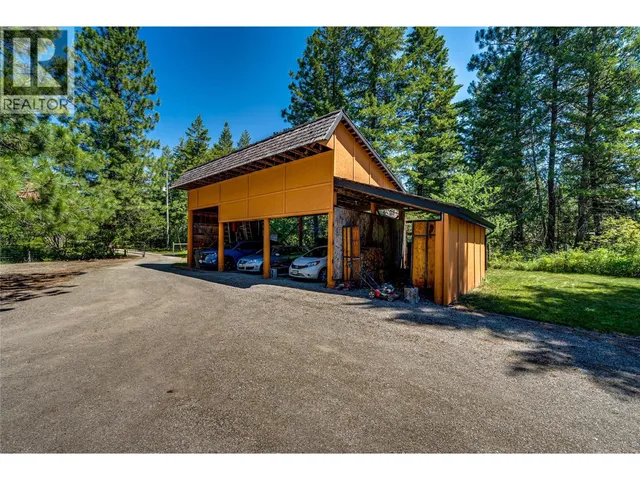 20 VALEVIEW ROAD, Lumby 5
