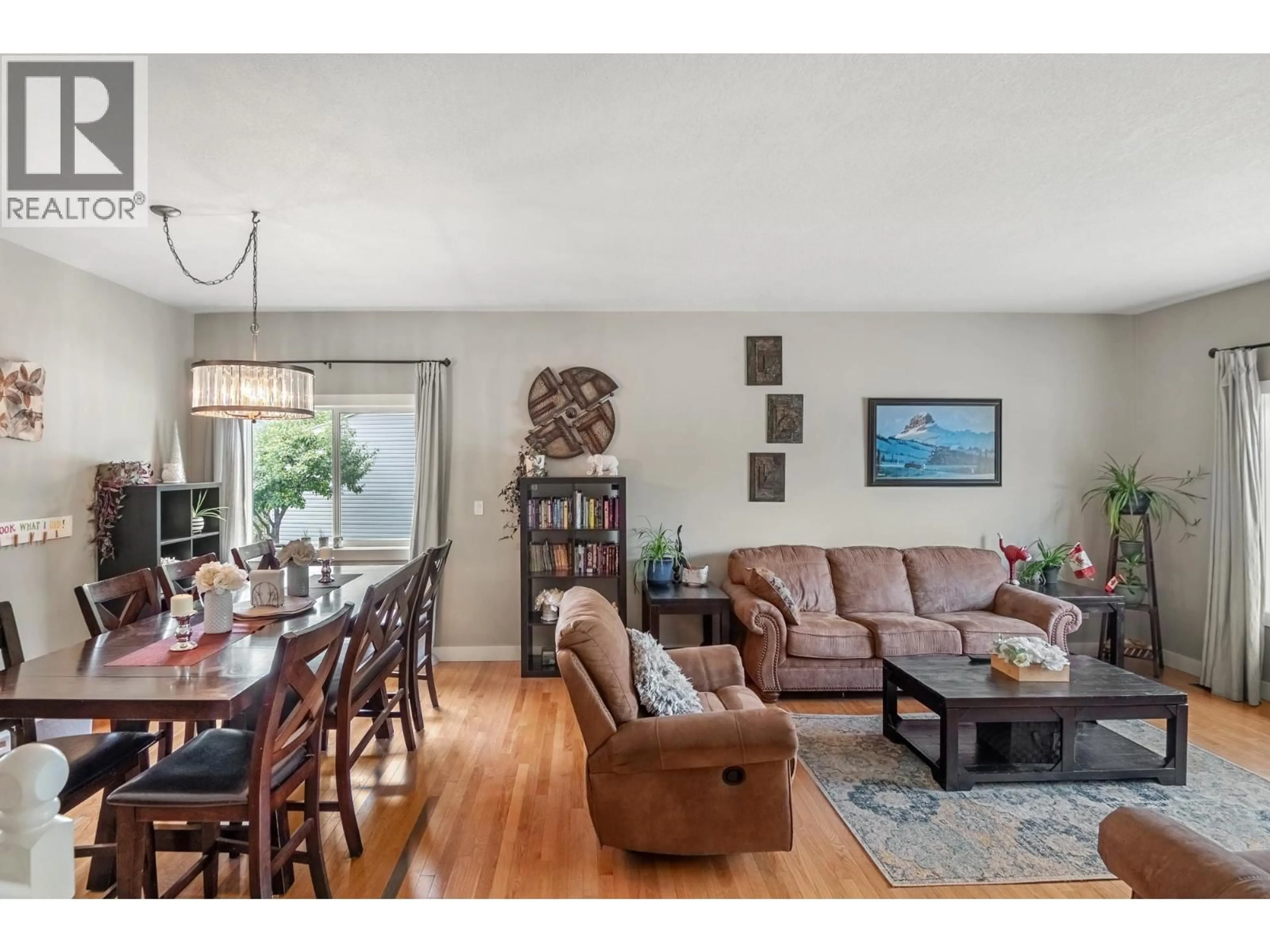 Living room with furniture, wood/laminate floor for 1257 VALLEY VIEW DRIVE, Sparwood British Columbia V0B2G2