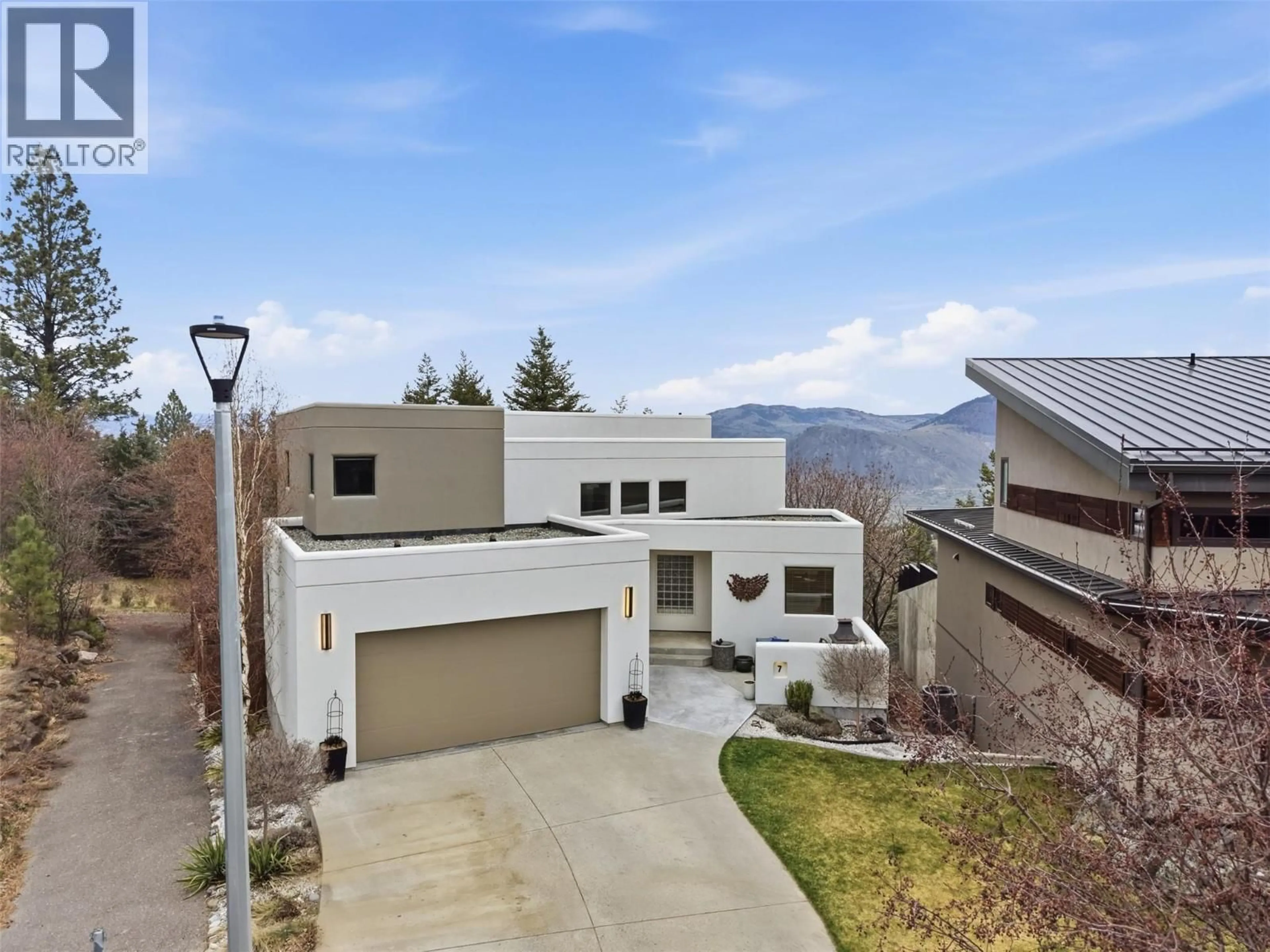 A pic from outside/outdoor area/front of a property/back of a property/a pic from drone, mountain view for 7 CHANCELLOR DRIVE, Kamloops British Columbia V2E2P1