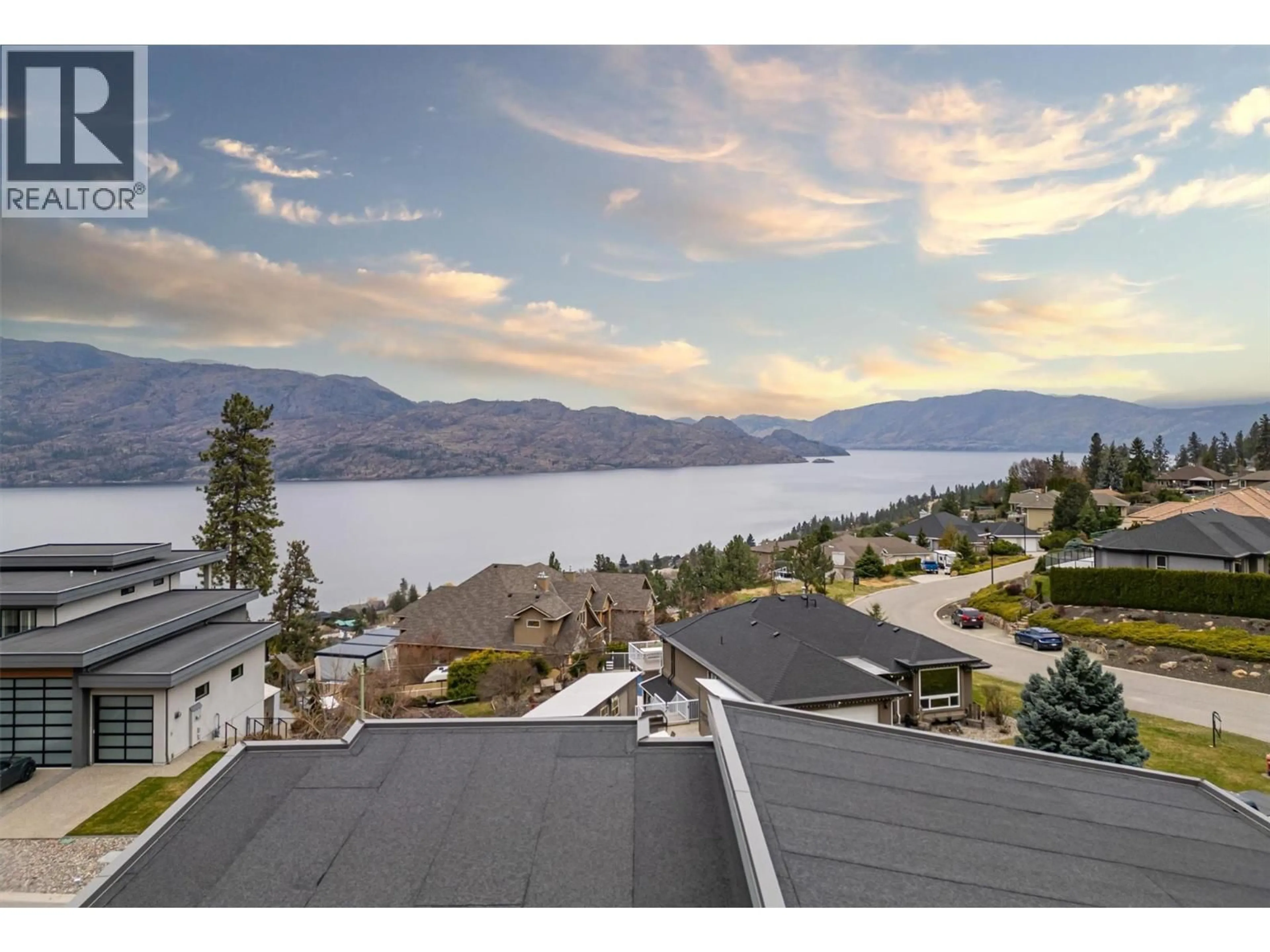 A pic from outside/outdoor area/front of a property/back of a property/a pic from drone, water/lake/river/ocean view for 5066 MORRISON COURT, Peachland British Columbia V0H1X2