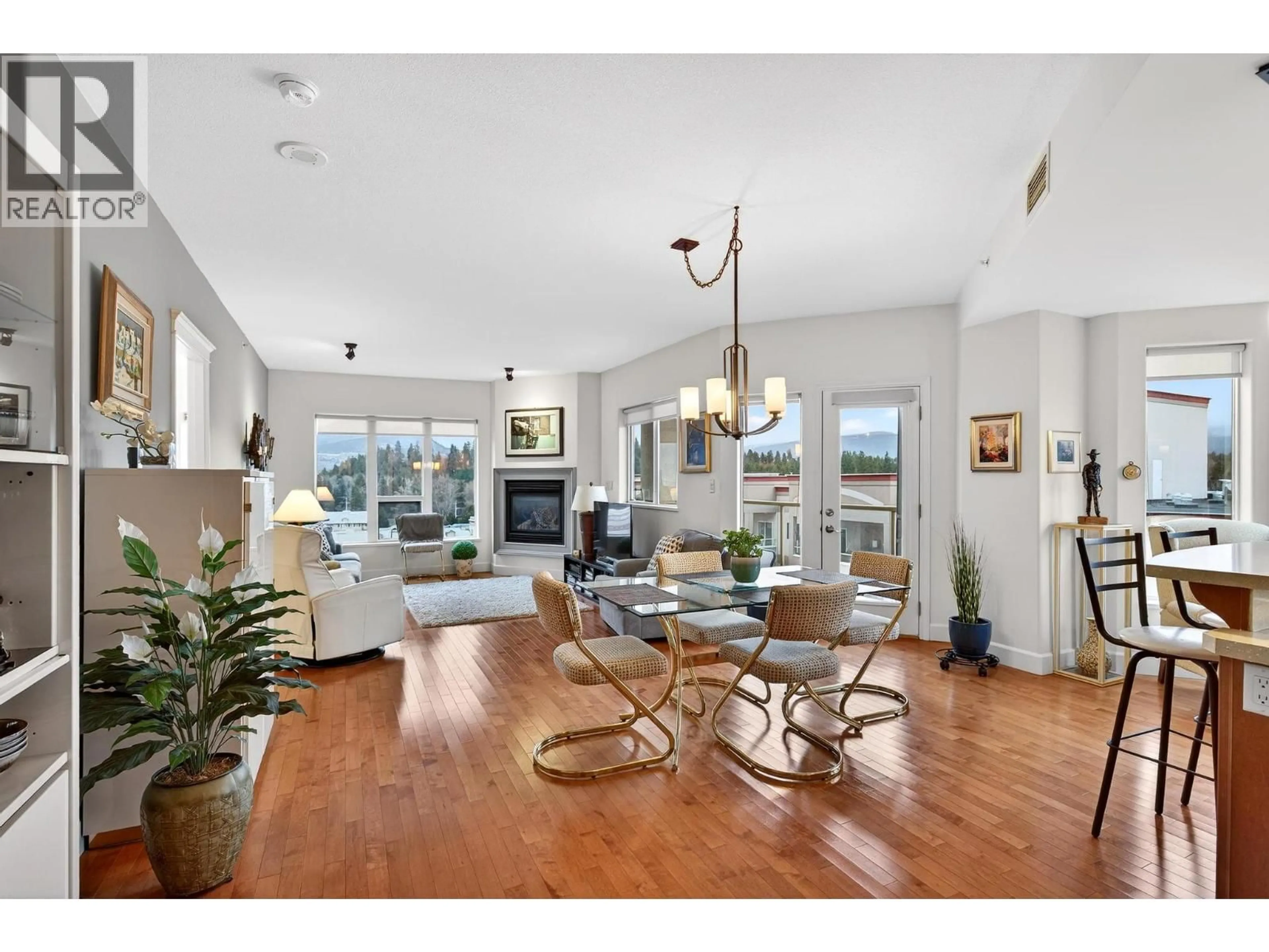 Living room with furniture, unknown for 1003 - 1947 UNDERHILL STREET, Kelowna British Columbia V1X7Z5