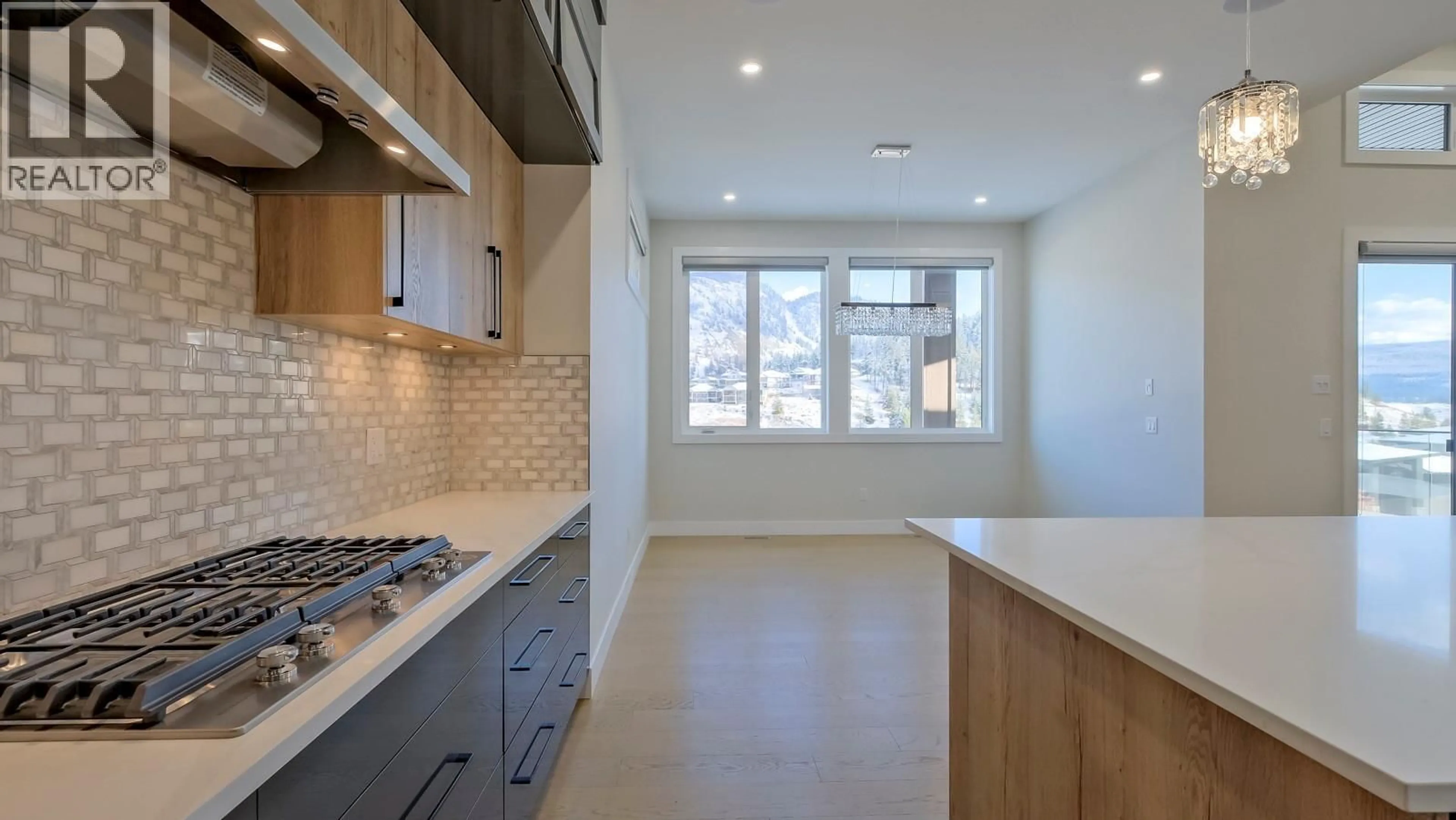 Unknown for 937 ROYAL TROON LANE, Kelowna British Columbia V1P0A3