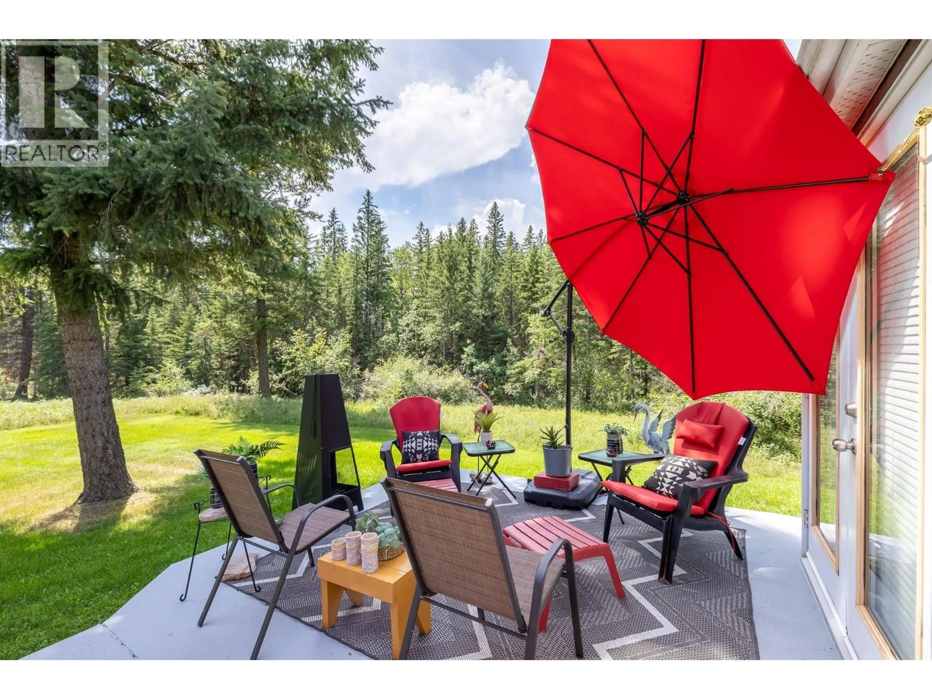 Patio, unknown for 4814 LAKE ROAD, Windermere British Columbia V0B2L2