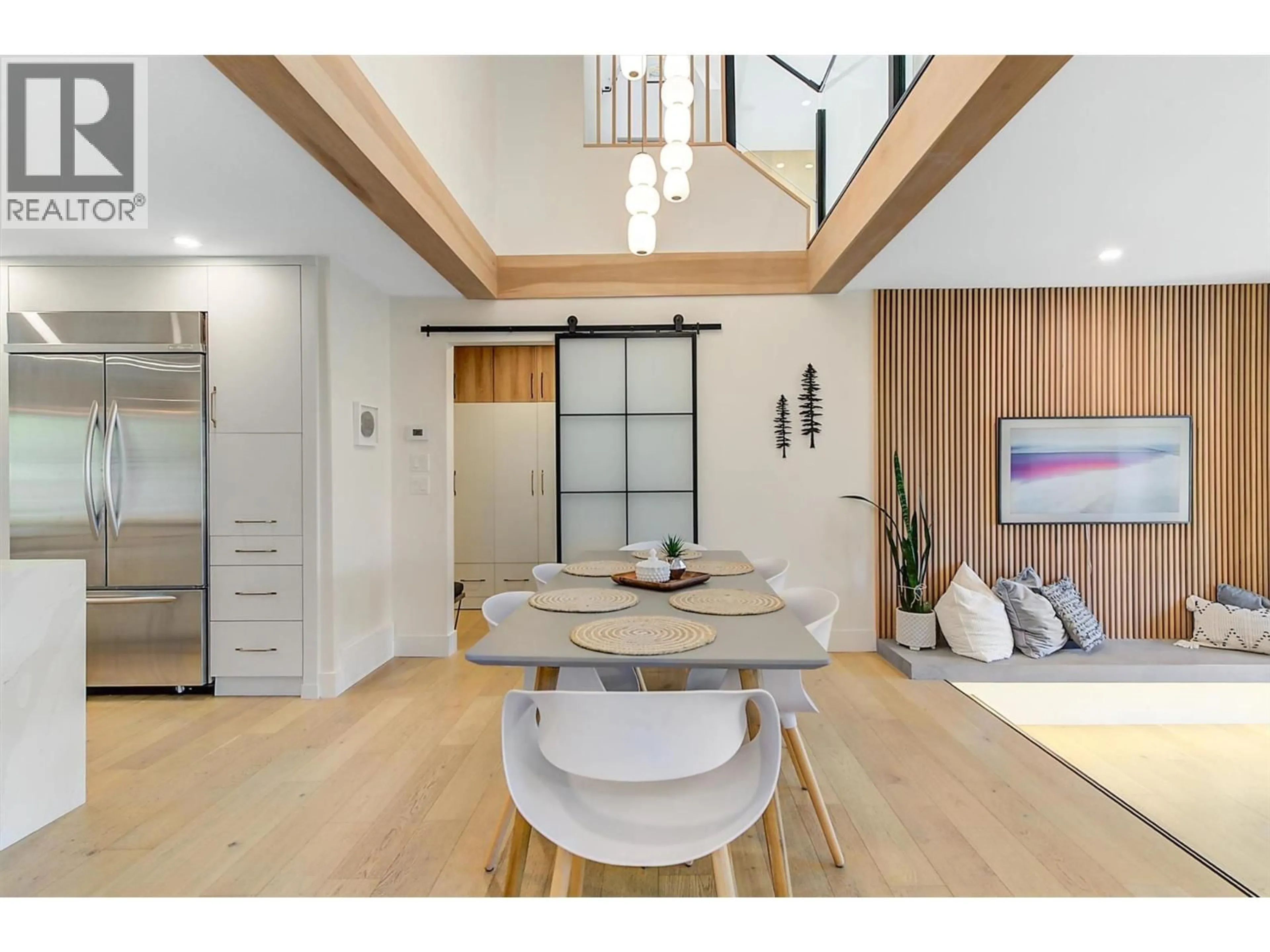 Unknown for 985 MANHATTAN DRIVE, Kelowna British Columbia V1Y1H7