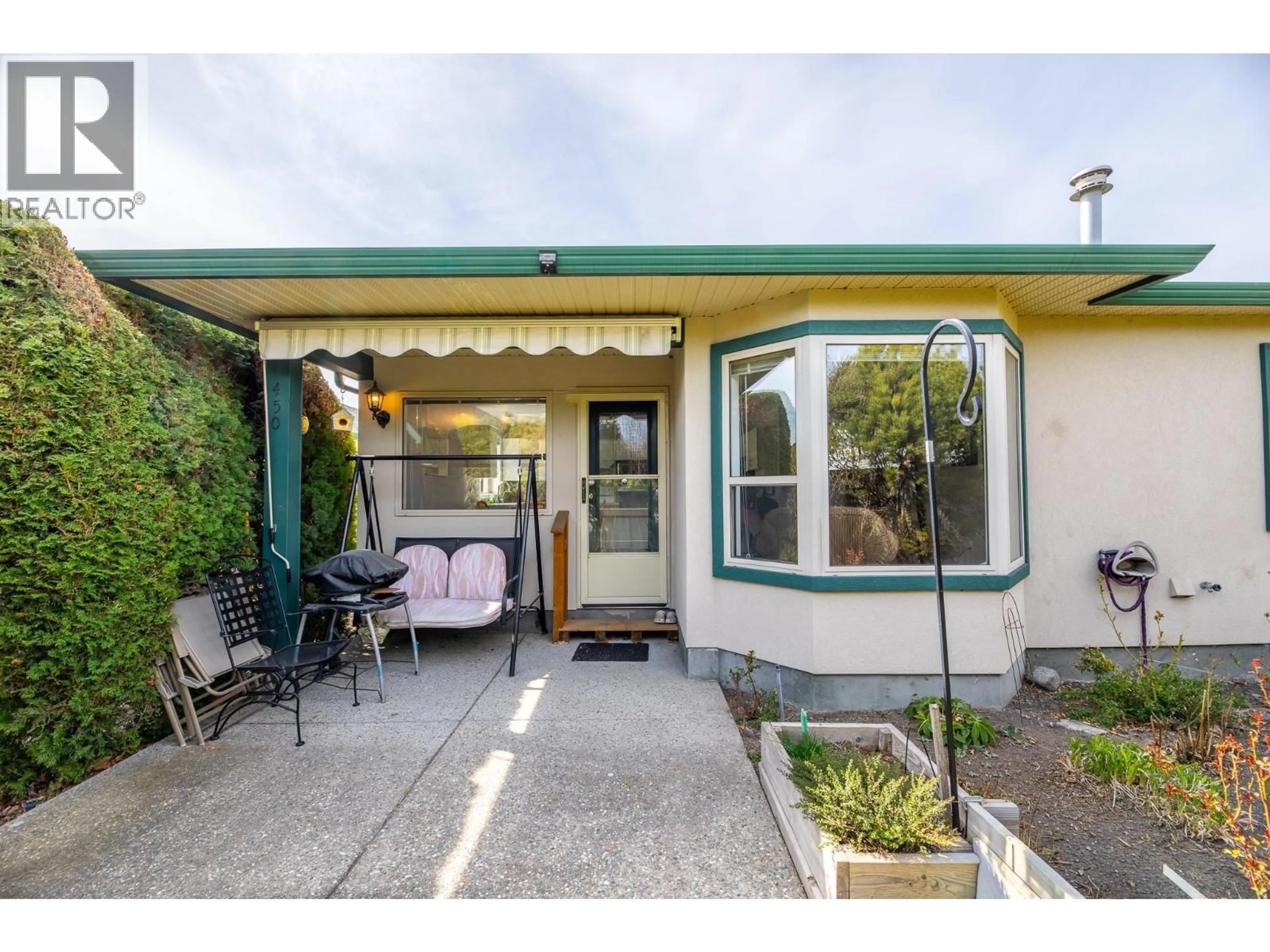 Patio, street for 450 - 2330 BUTT ROAD, West Kelowna British Columbia V4T2L3