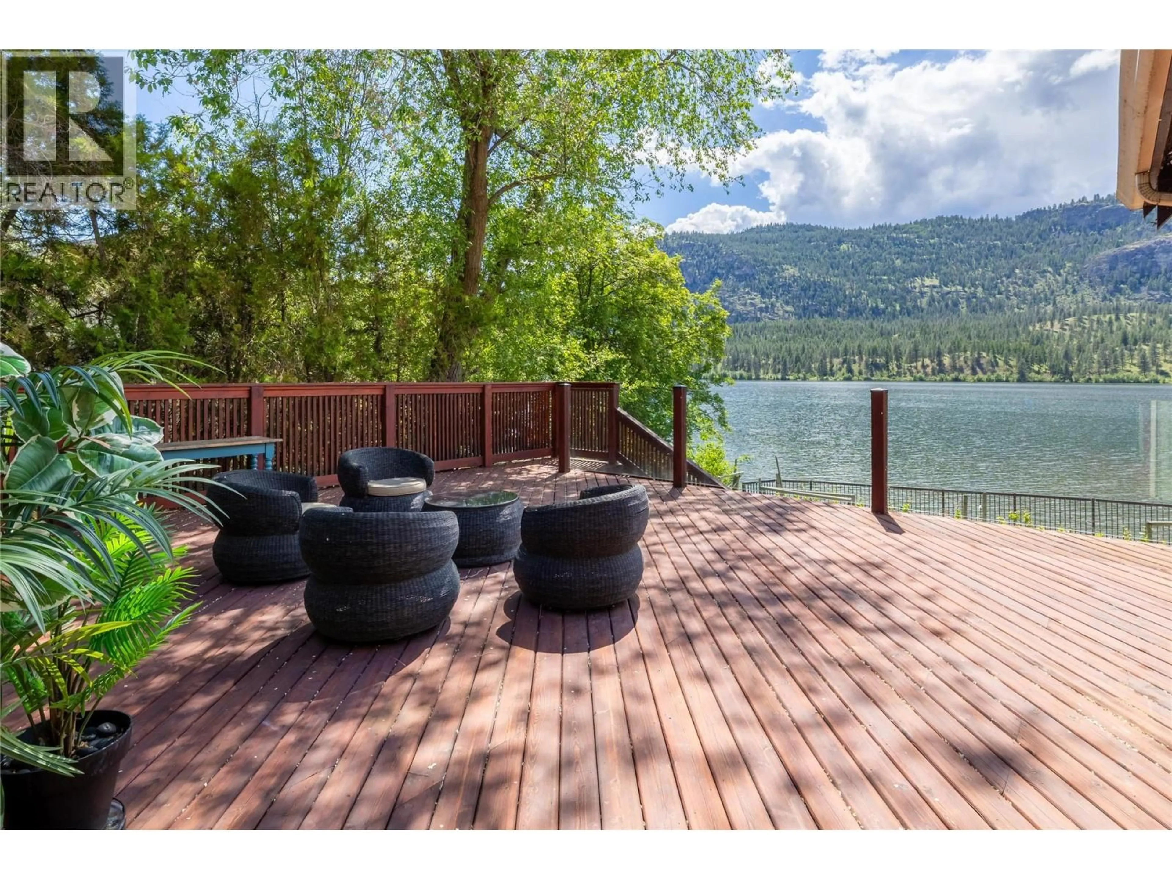 Patio, water/lake/river/ocean view for 3104 VASEUX LAKE CRESCENT, Okanagan Falls British Columbia V0H1R2