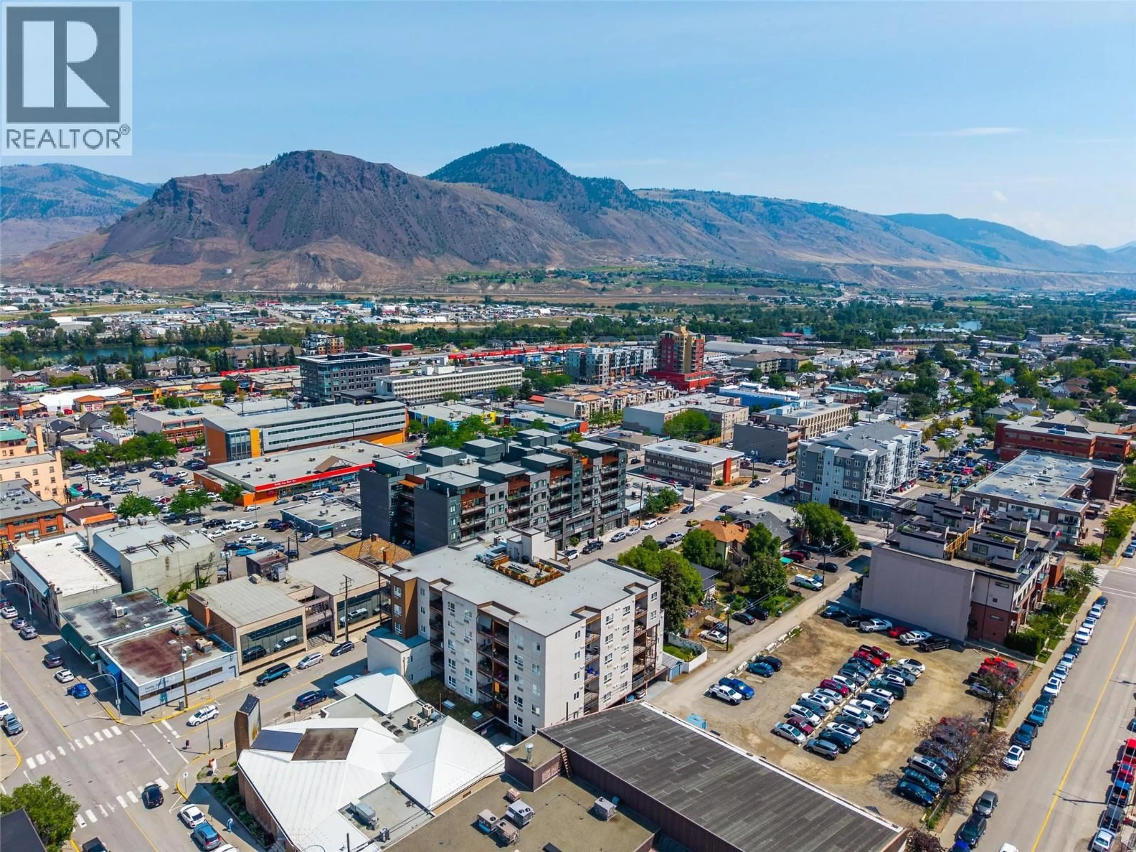 A pic from outside/outdoor area/front of a property/back of a property/a pic from drone, mountain view for 402 - 429 ST. PAUL STREET, Kamloops British Columbia V2C2J7