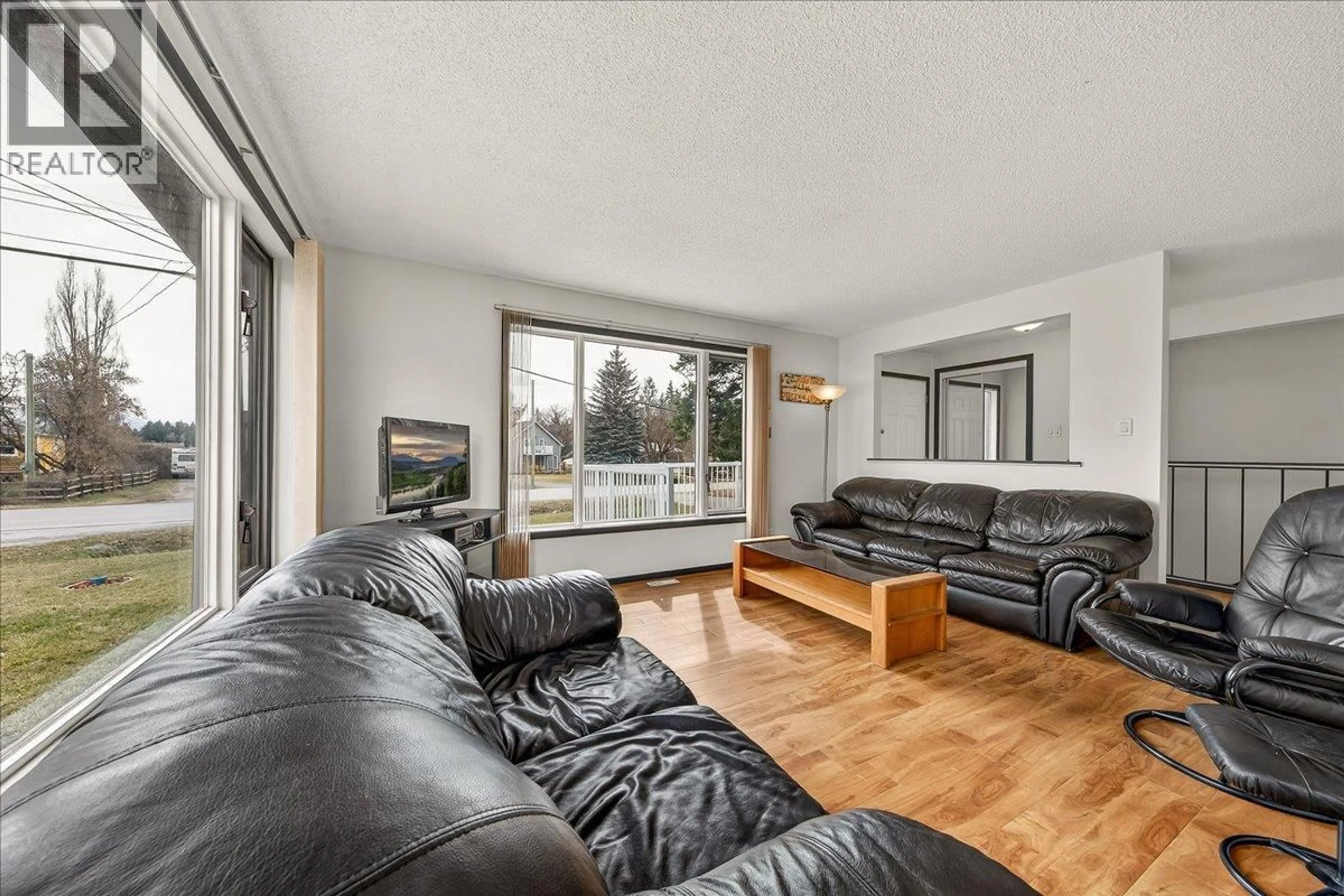 Living room with furniture, unknown for 1827 BENNINGER ROAD, Windermere British Columbia V0B2L2