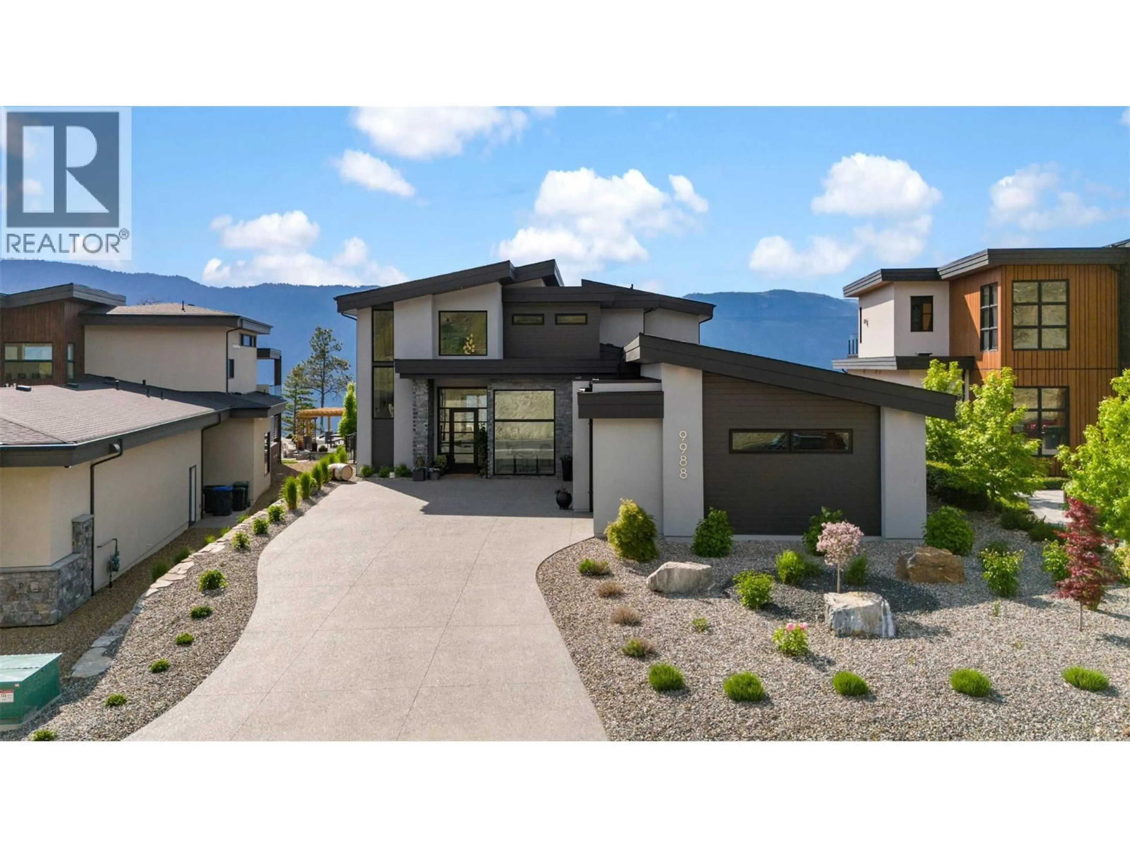 Home with vinyl exterior material, mountain view for 9988 BEACON HILL DRIVE, Lake Country British Columbia V4V0A9