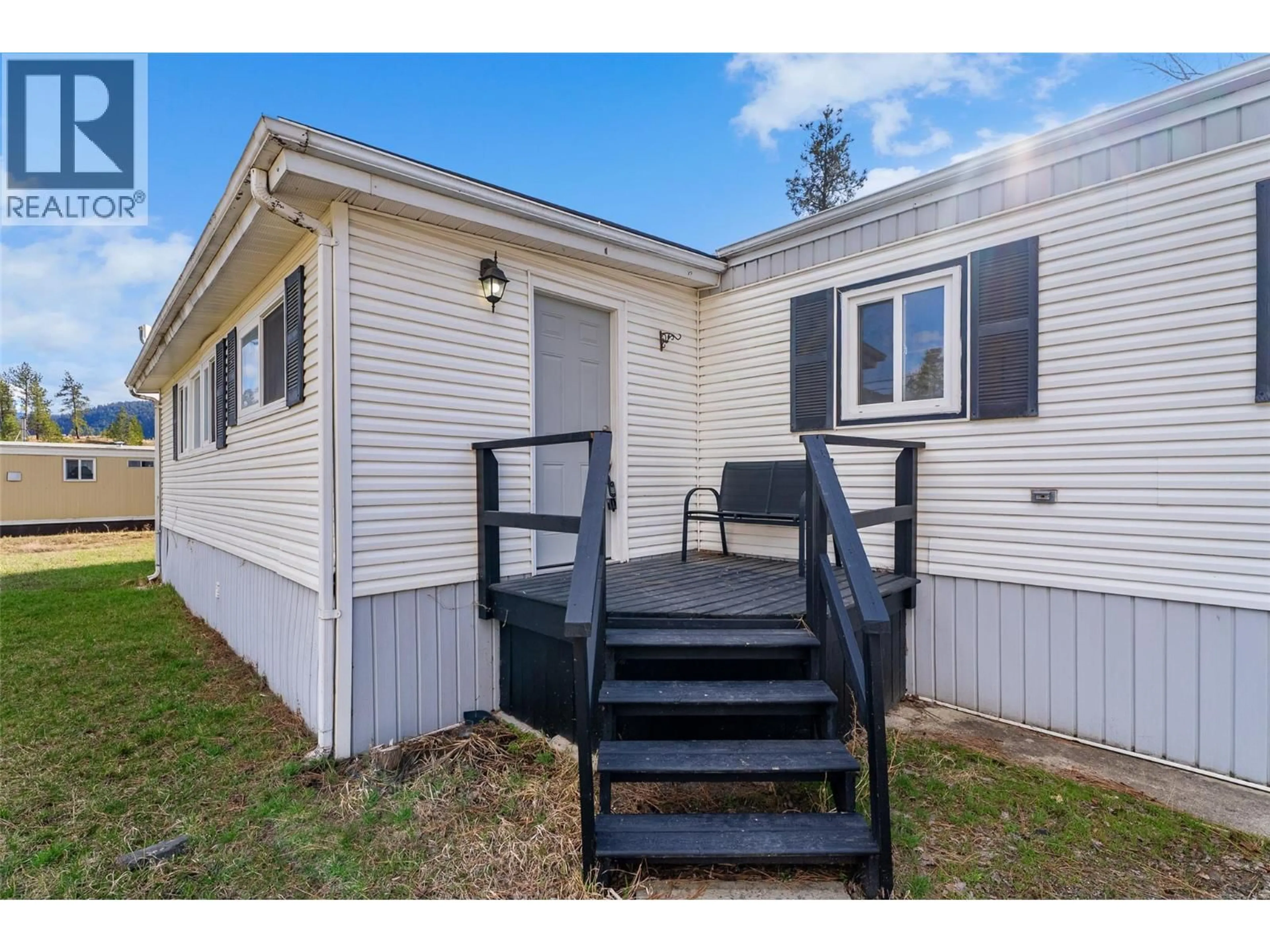 Unknown for 33 - 254 HIGHWAY 8 HIGHWAY, Merritt British Columbia V1K1M7