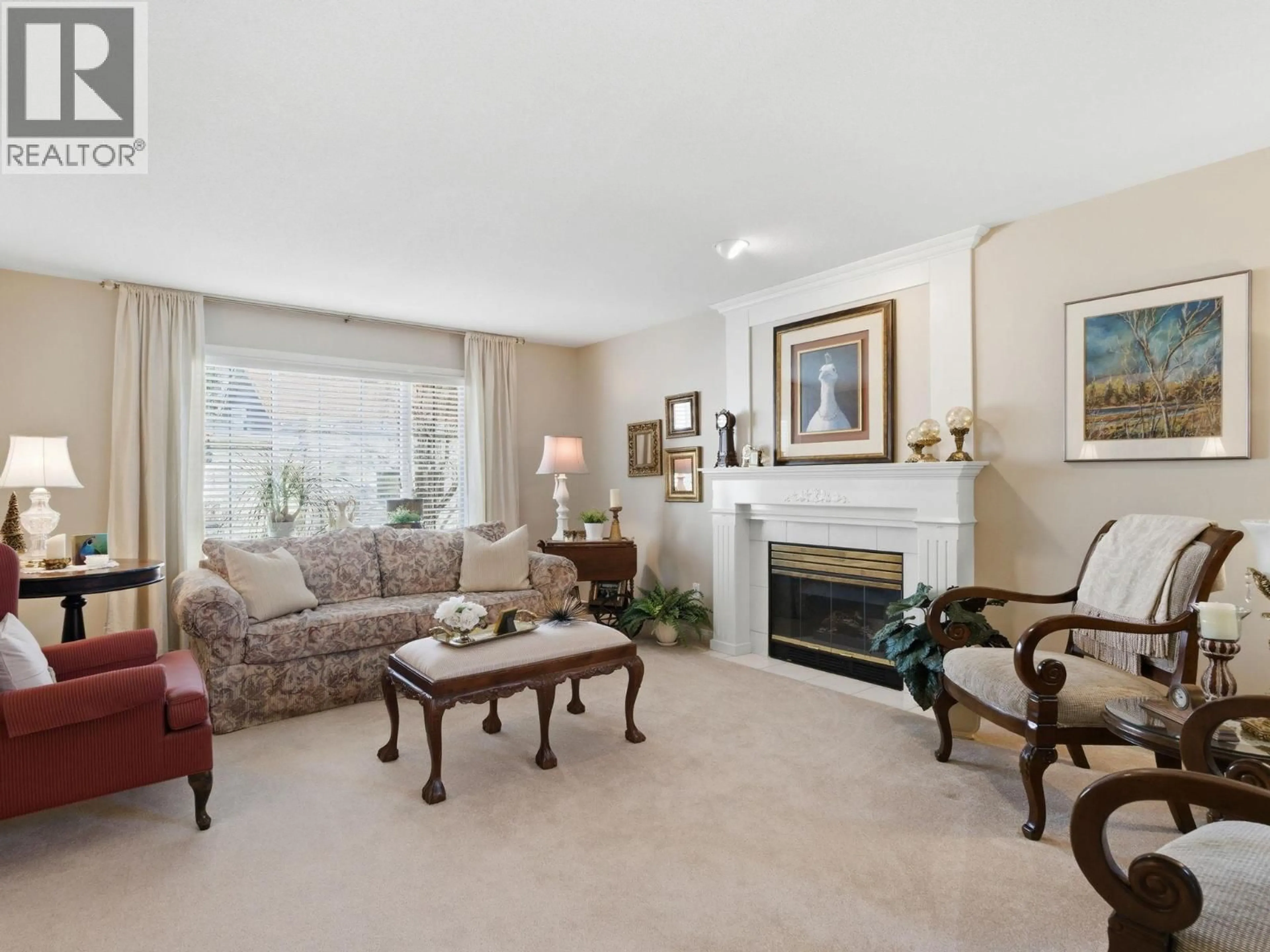 Living room with furniture, unknown for 116 - 650 LEXINGTON DRIVE, Kelowna British Columbia V1W3B6