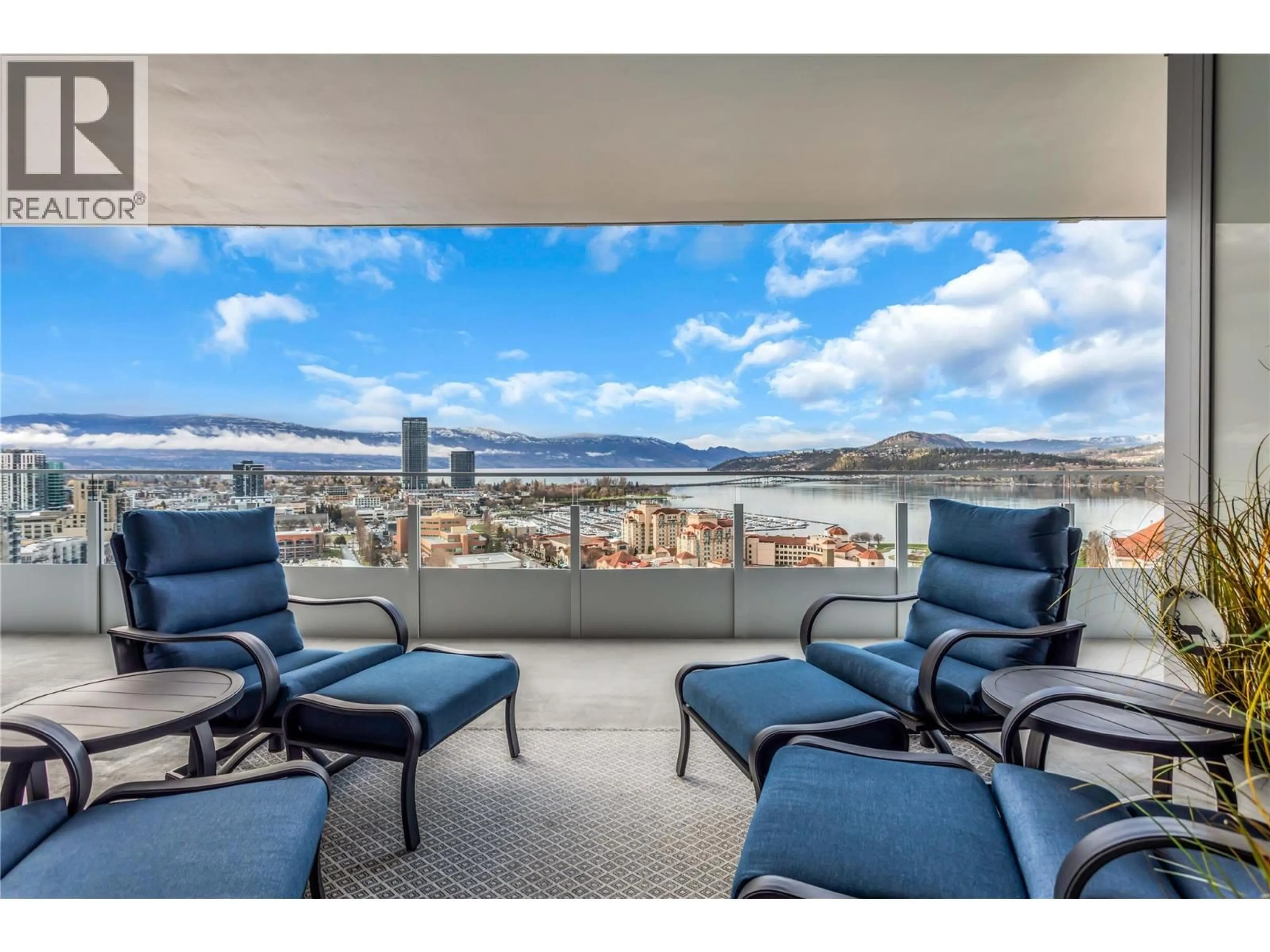 Balcony in the apartment, water/lake/river/ocean view for 2004 - 1181 SUNSET DRIVE, Kelowna British Columbia V1Y0L4