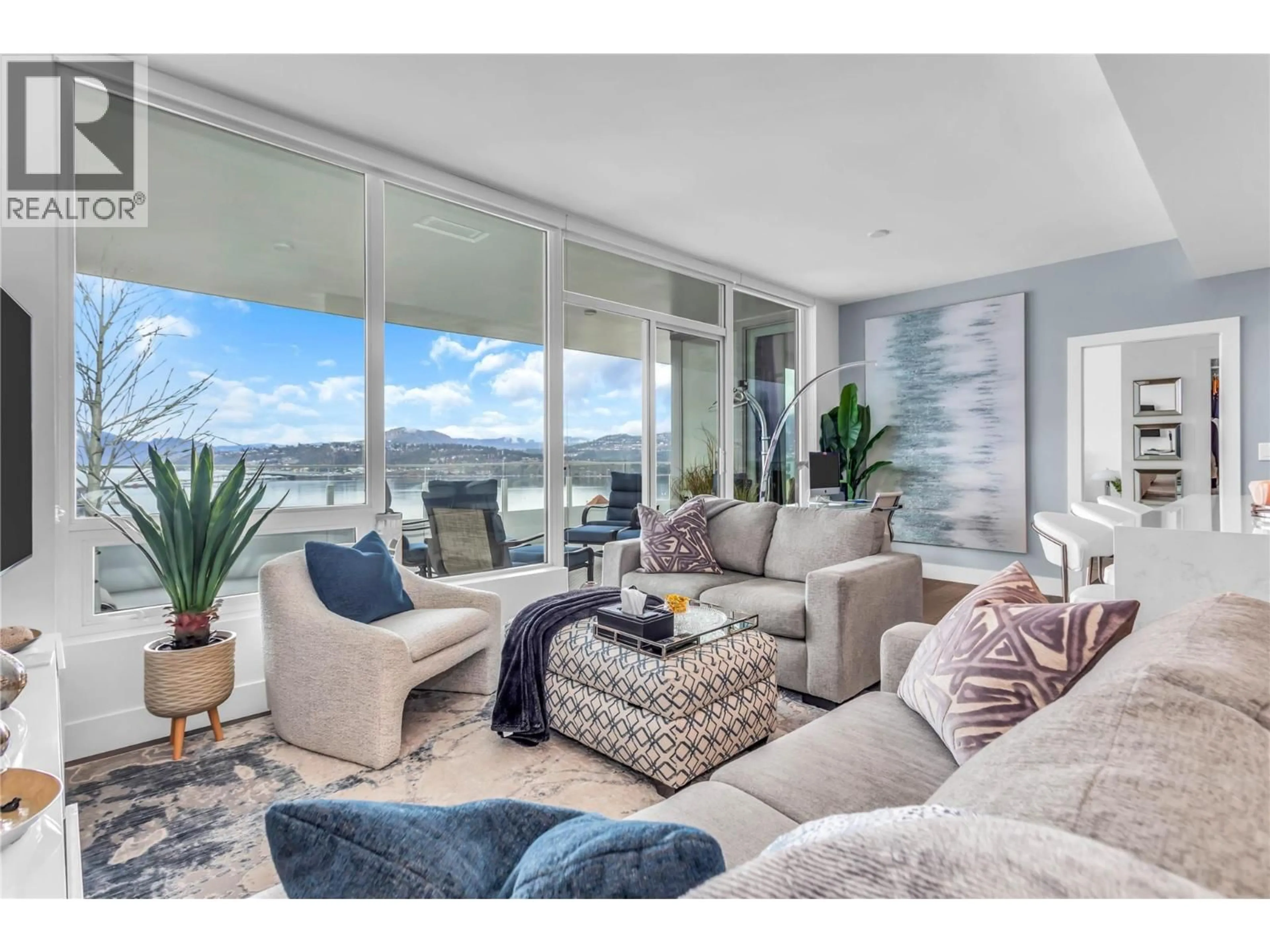 Living room with furniture, unknown for 2004 - 1181 SUNSET DRIVE, Kelowna British Columbia V1Y0L4