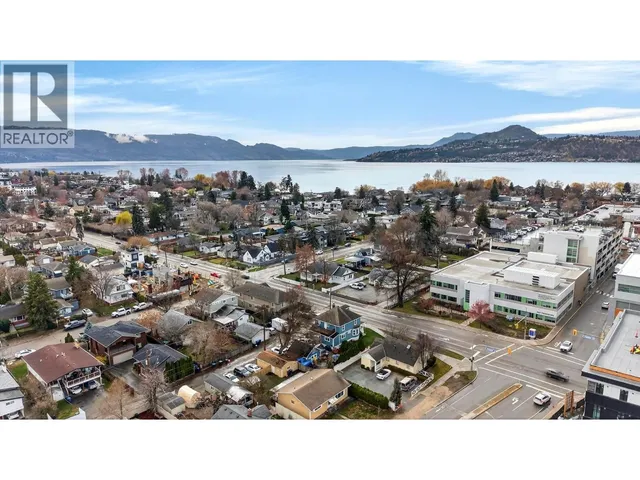 2319 PANDOSY STREET, Kelowna 4