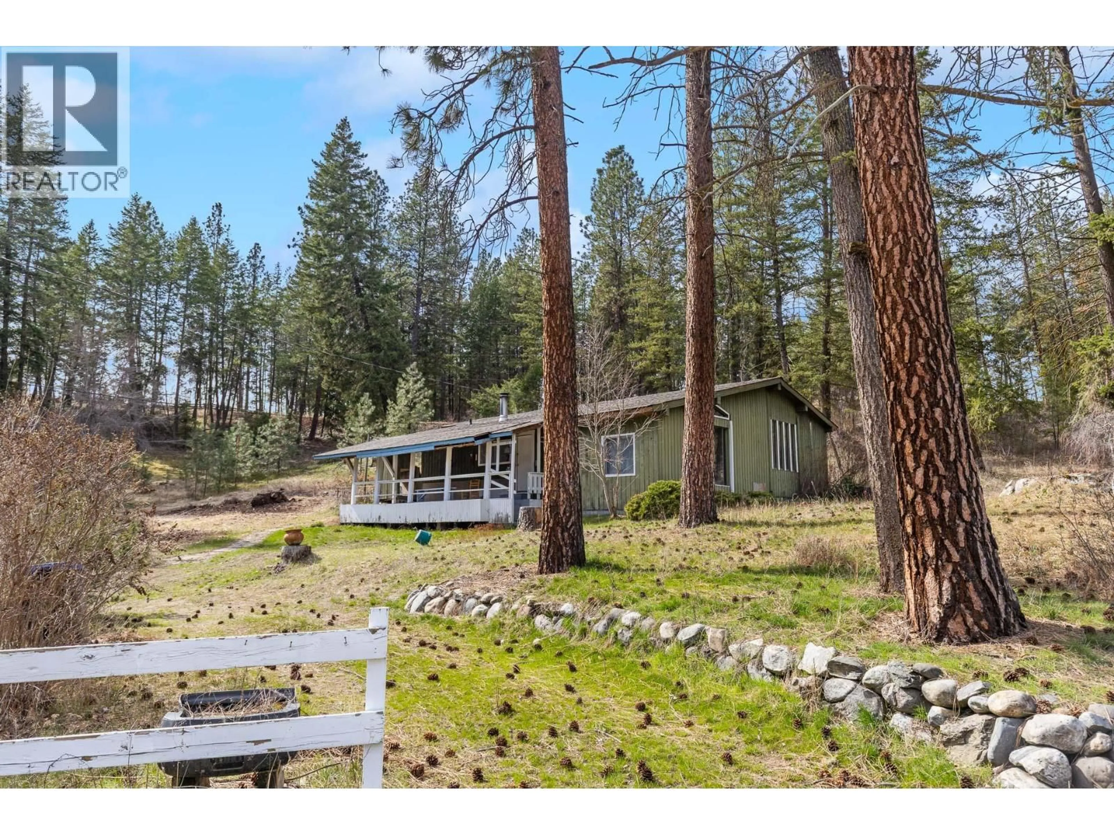 A pic from outside/outdoor area/front of a property/back of a property/a pic from drone, forest/trees view for 3525 MATHEWS ROAD, Kelowna British Columbia V1W4C6