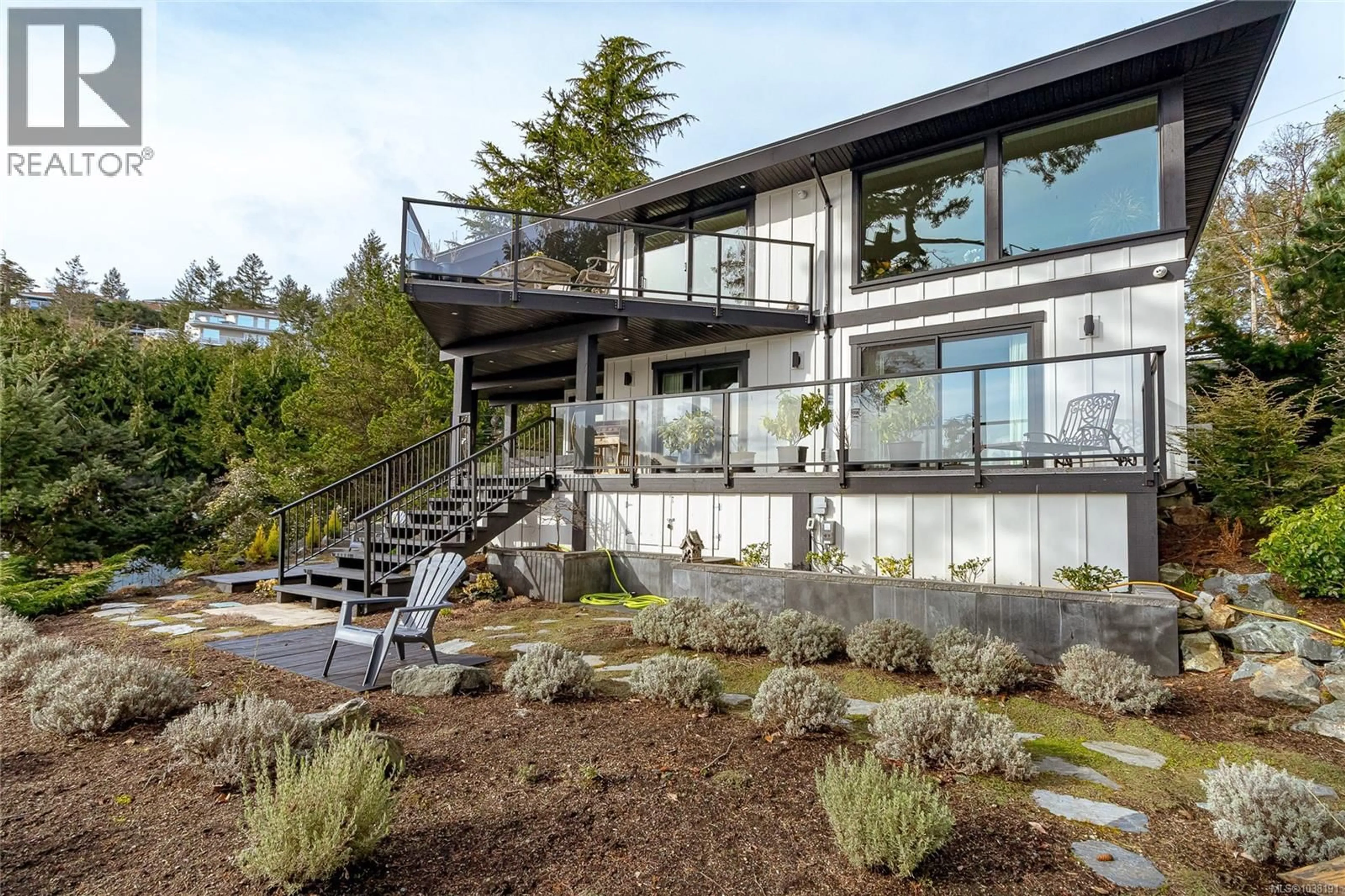 Home with vinyl exterior material, mountain view for 3483 SCHOONER ROAD, Nanoose Bay British Columbia V9P9H9