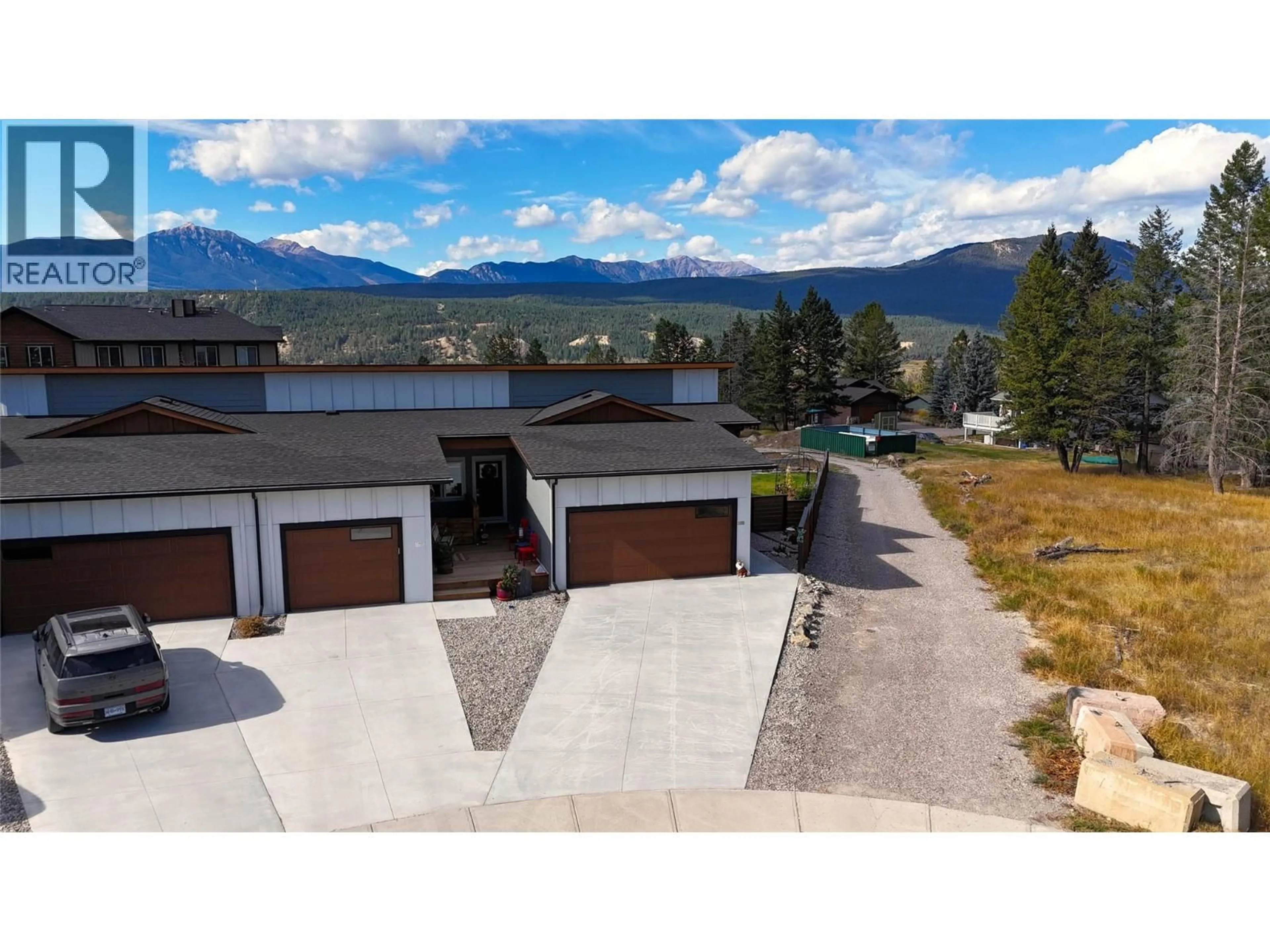 A pic from outside/outdoor area/front of a property/back of a property/a pic from drone, mountain view for 1 - 4820 RIDGE ROAD, Radium Hot Springs British Columbia V0A1M0