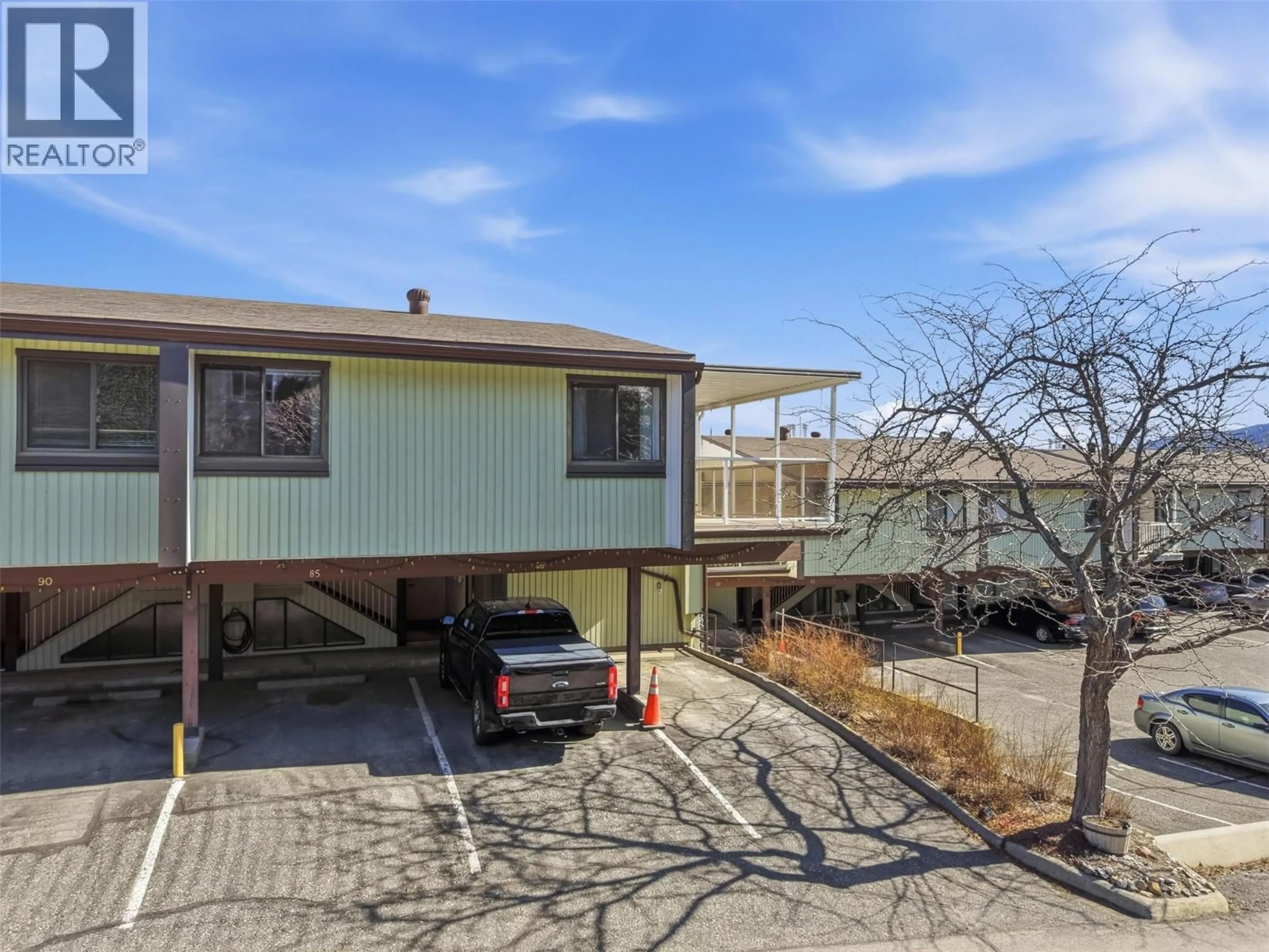 A pic from outside/outdoor area/front of a property/back of a property/a pic from drone, street for 87 - 137 MCGILL ROAD, Kamloops British Columbia V2C1L9