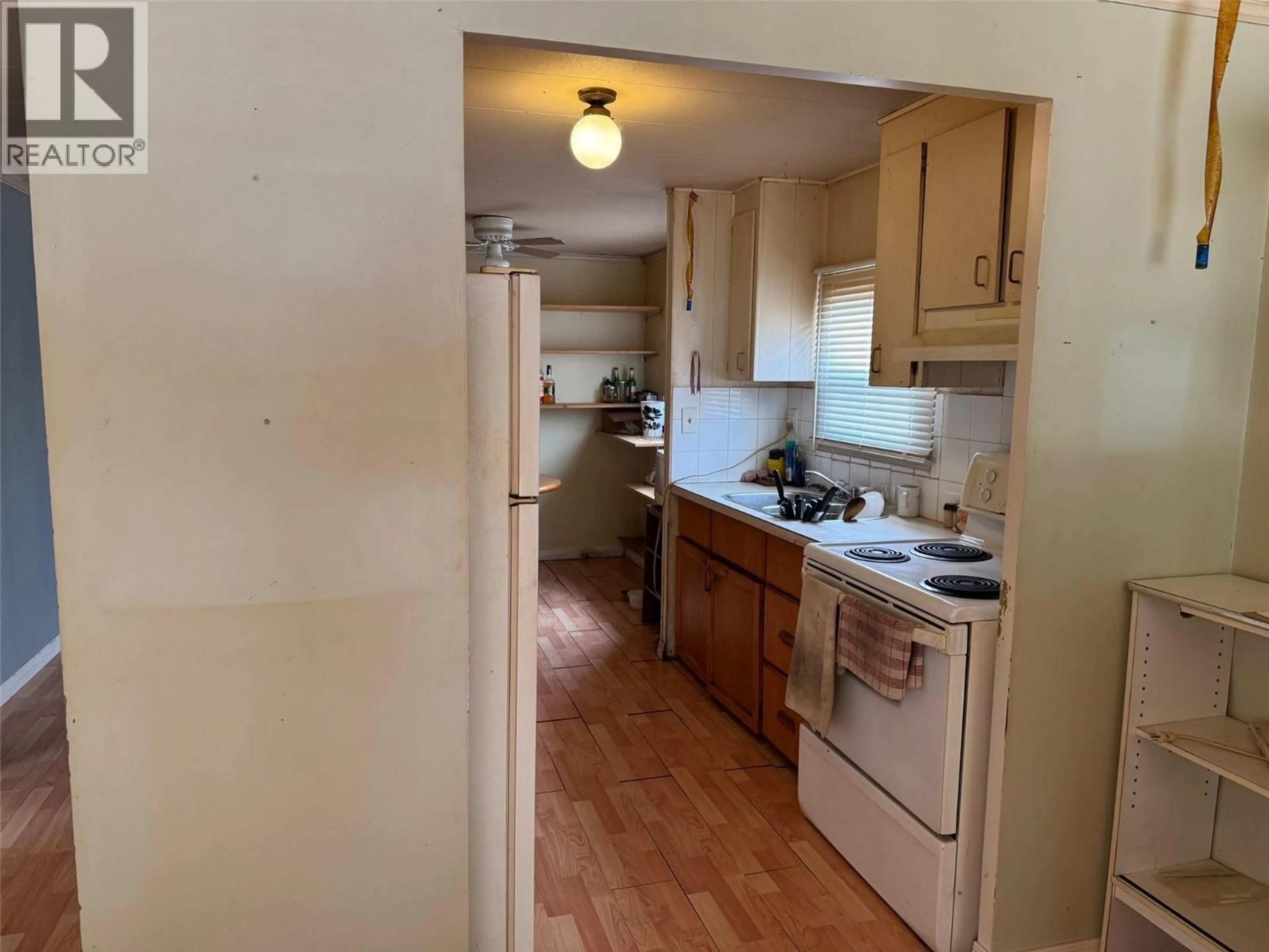 Standard kitchen, unknown for 5 - 146 WILLOW COURT, Oliver British Columbia V0H1T2