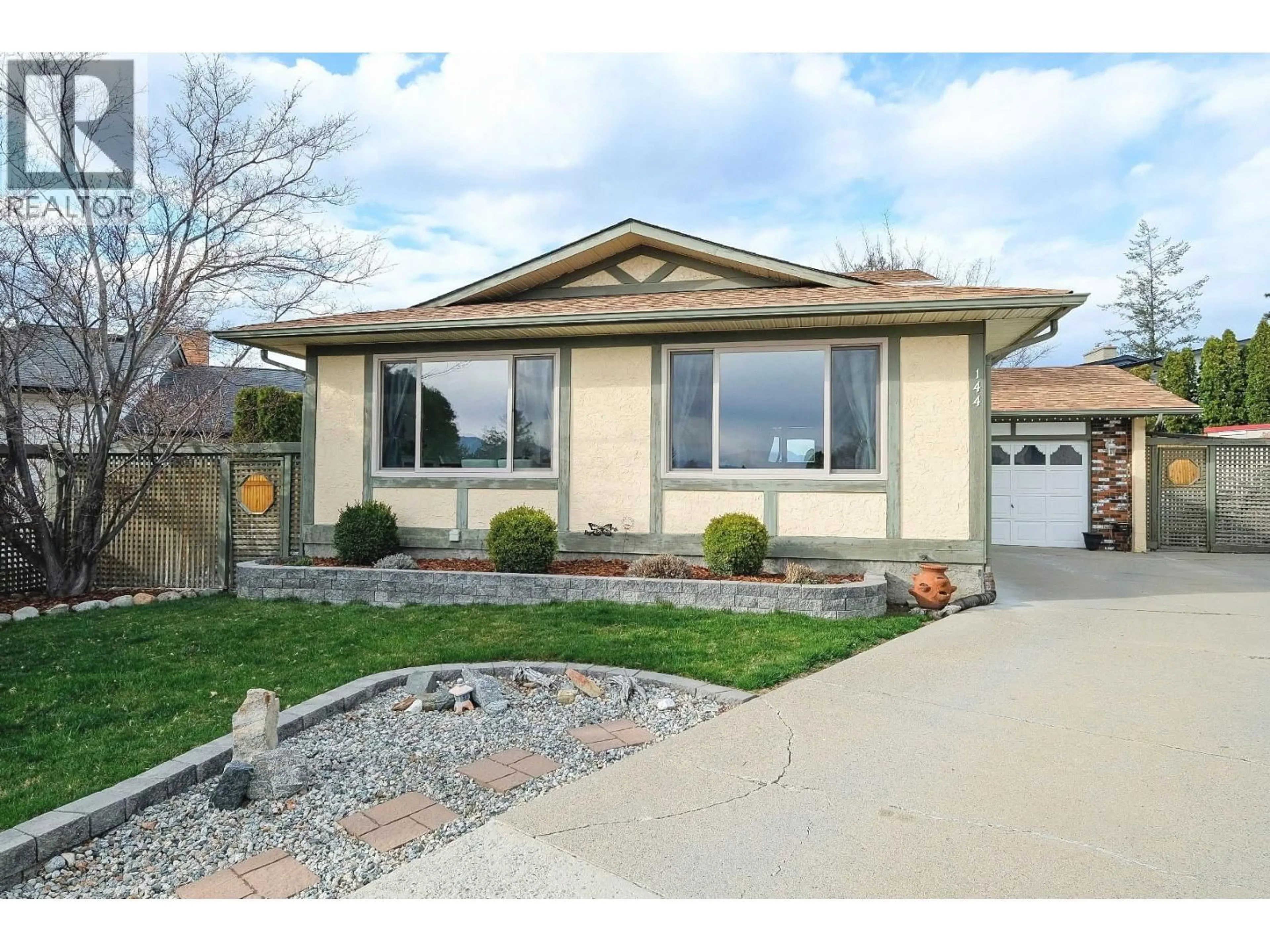 Home with vinyl exterior material, street for 144 ADAMSON PLACE, Penticton British Columbia V2A7R9