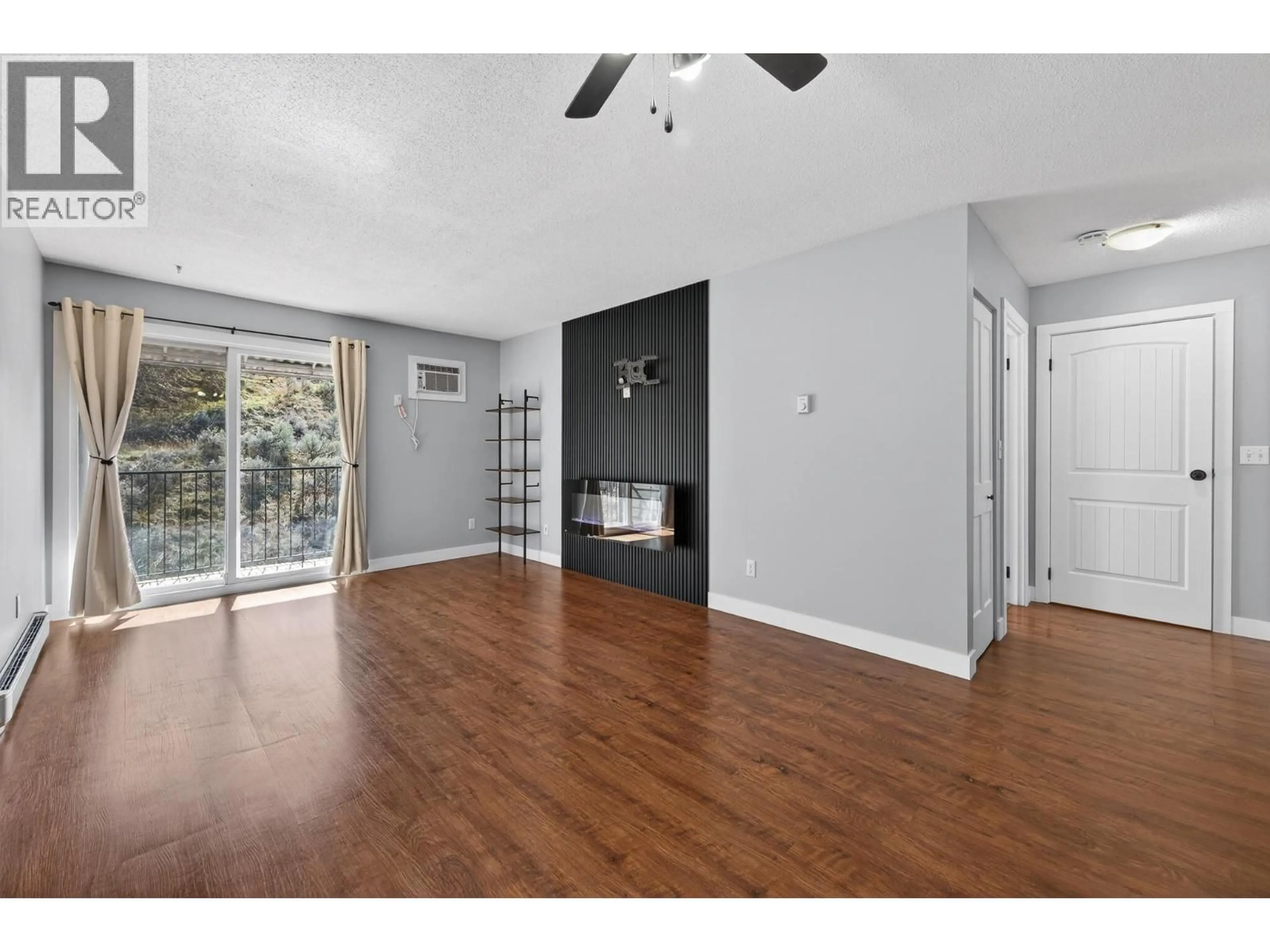 A pic of a room for 306 - 751 GRANDVIEW TERRACE, Kamloops British Columbia V2C6C9