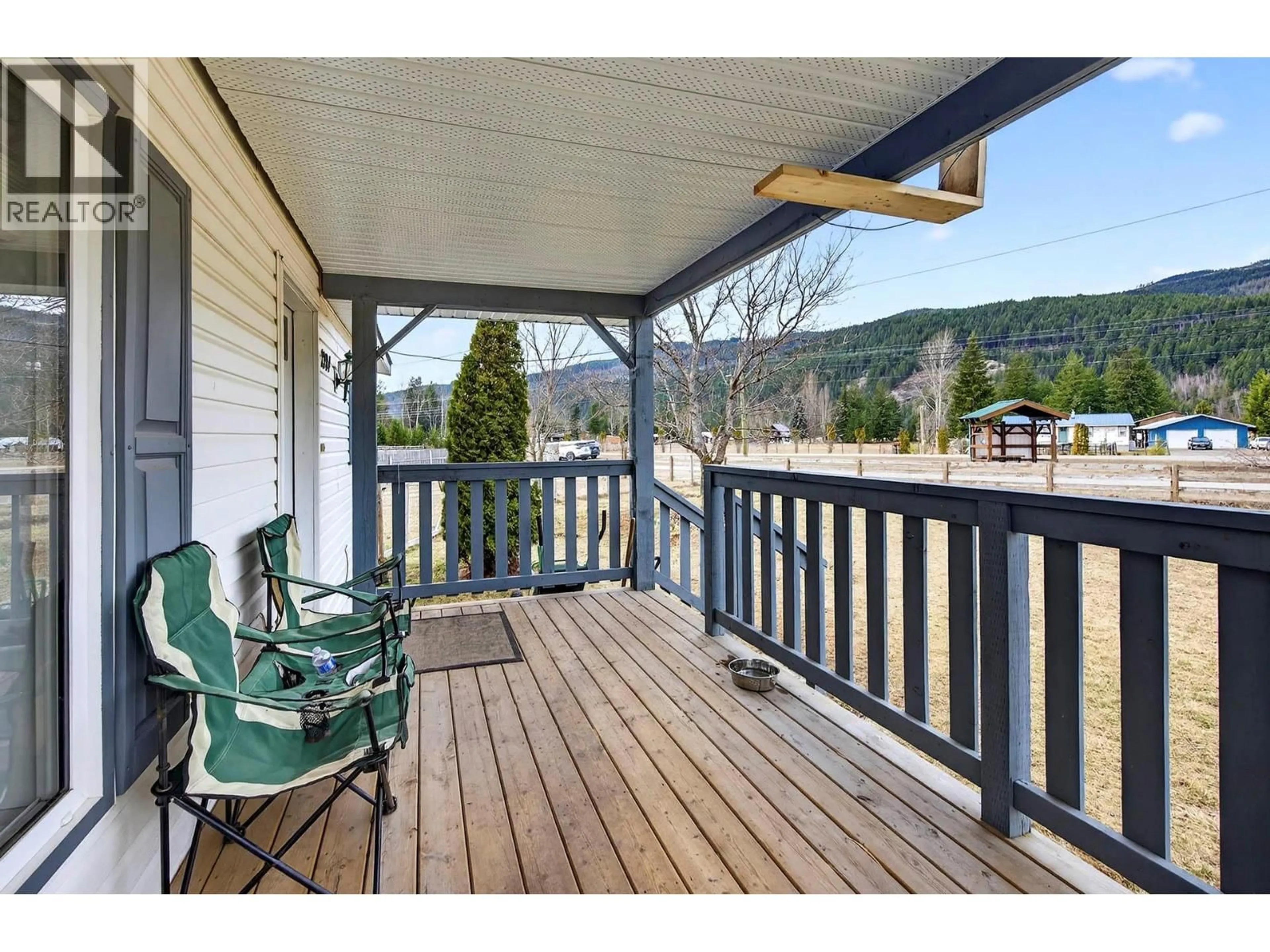 Patio, water/lake/river/ocean view for 1204 HERN ROAD, Clearwater British Columbia v0e1n2