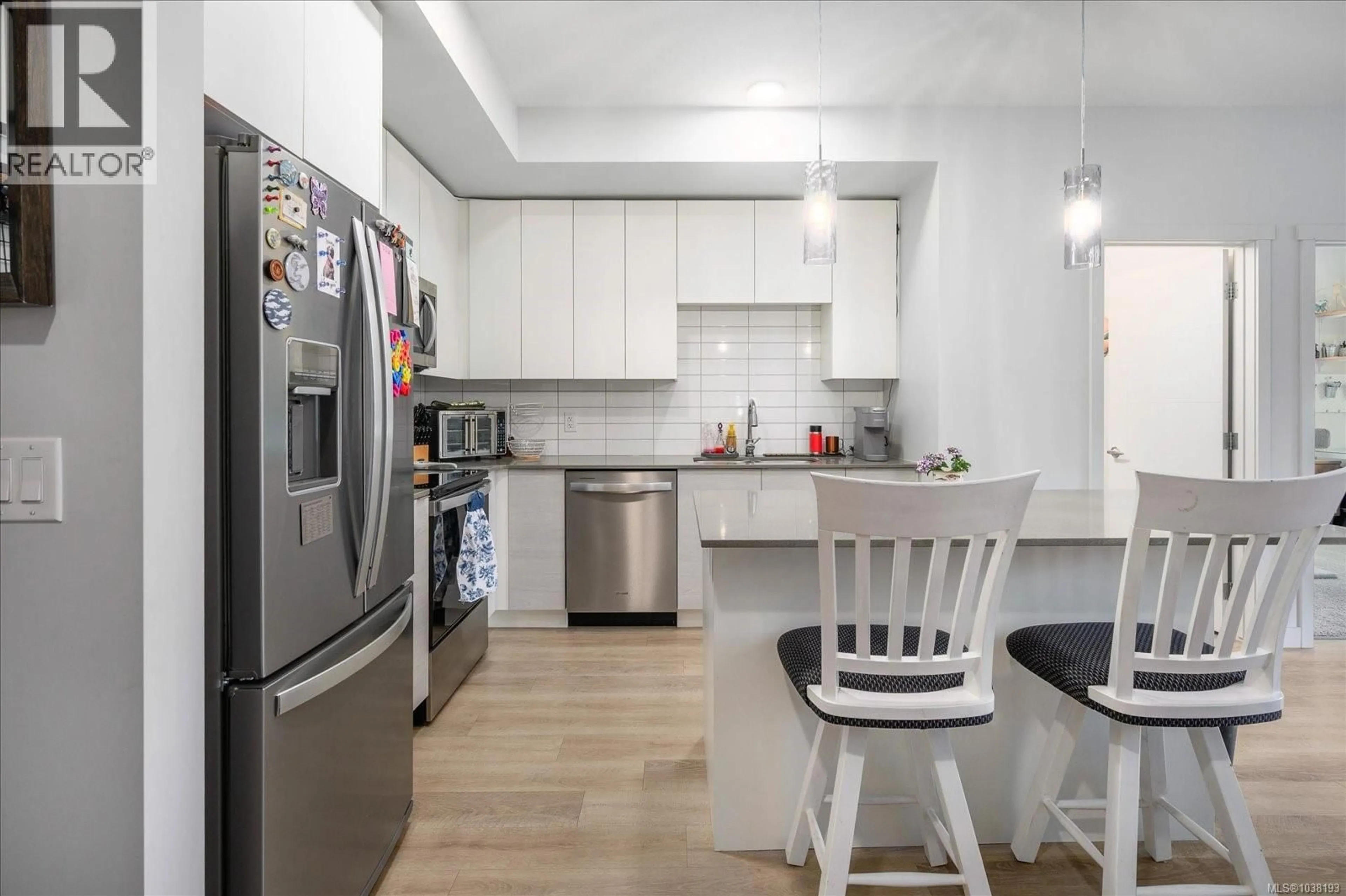 Open concept kitchen, unknown for 419 - 4830 CEDAR RIDGE PLACE, Nanaimo British Columbia V9T0M8