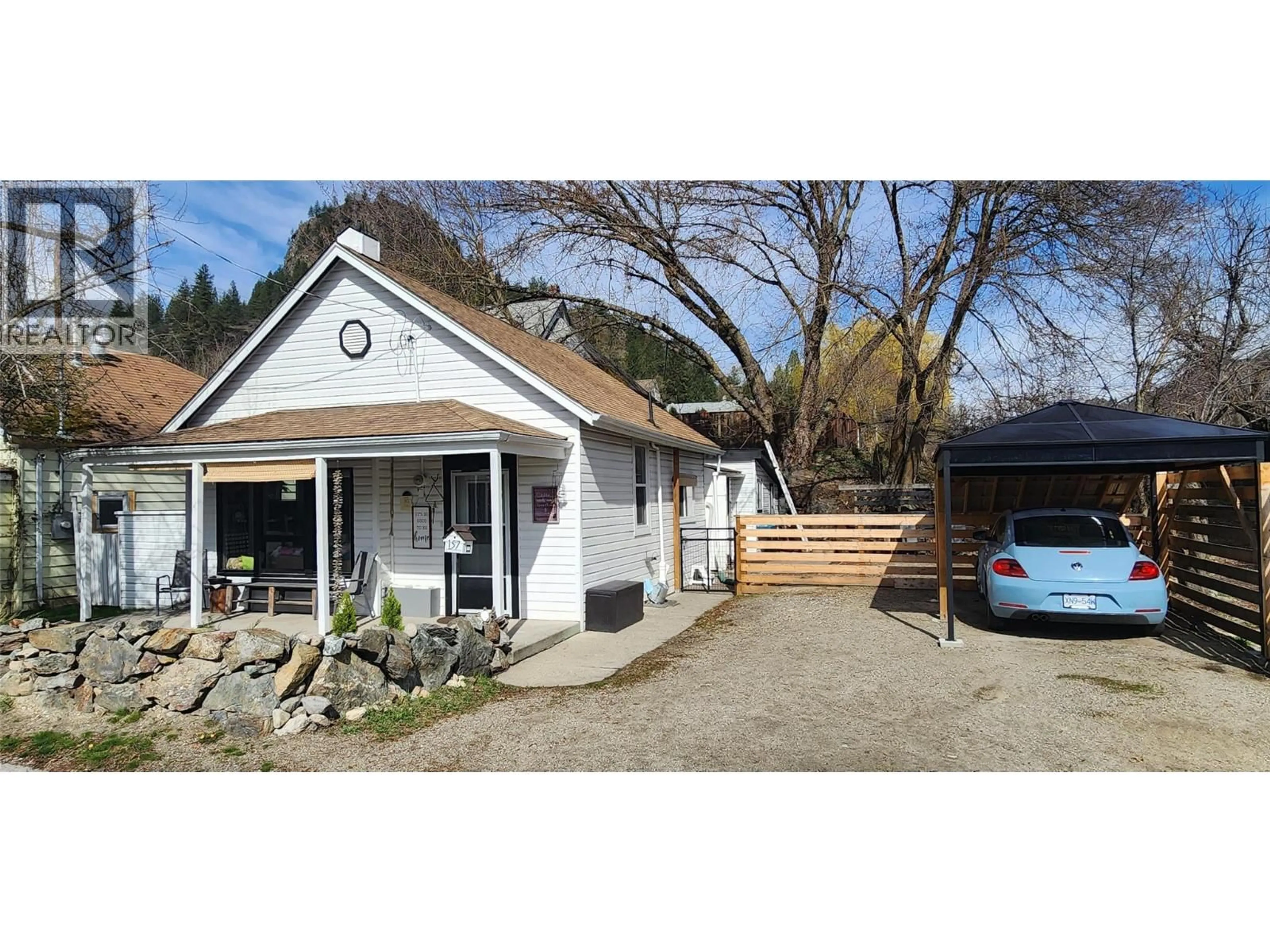 A pic from outside/outdoor area/front of a property/back of a property/a pic from drone, street for 157 75TH AVENUE, Grand Forks British Columbia V0H1H0