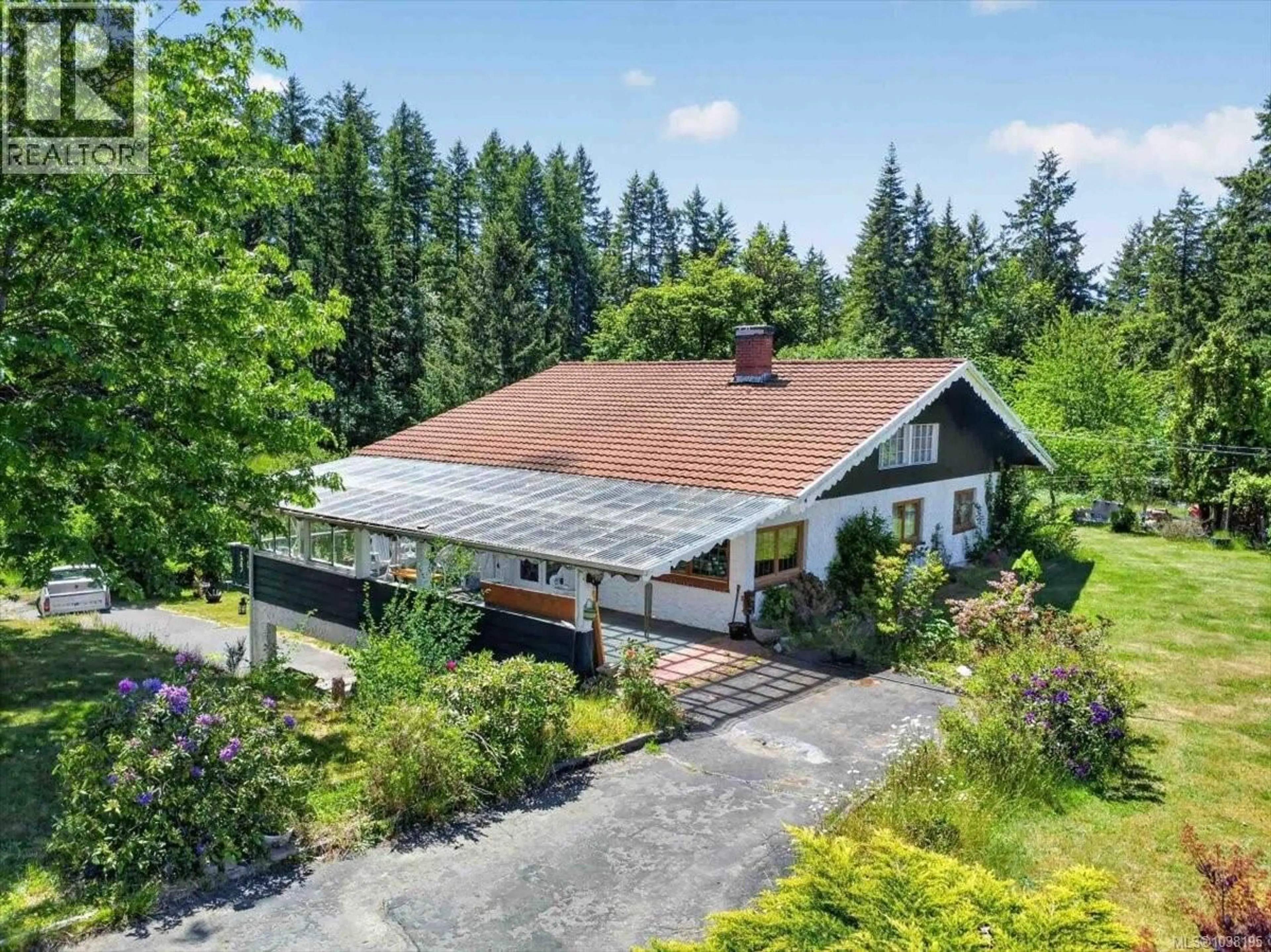 A pic from outside/outdoor area/front of a property/back of a property/a pic from drone, unknown for 7251 THOMPSON ROAD, Port Alberni British Columbia V9Y8M3