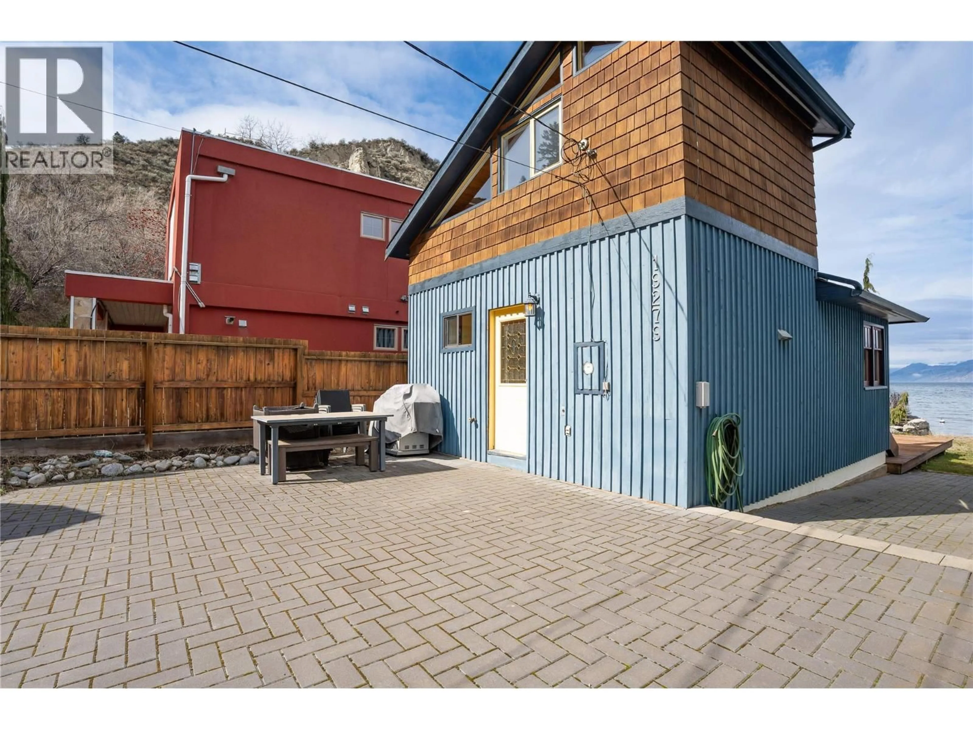 Patio, street for 19279 LAKESHORE DRIVE NORTH, Summerland British Columbia V0H1Z6