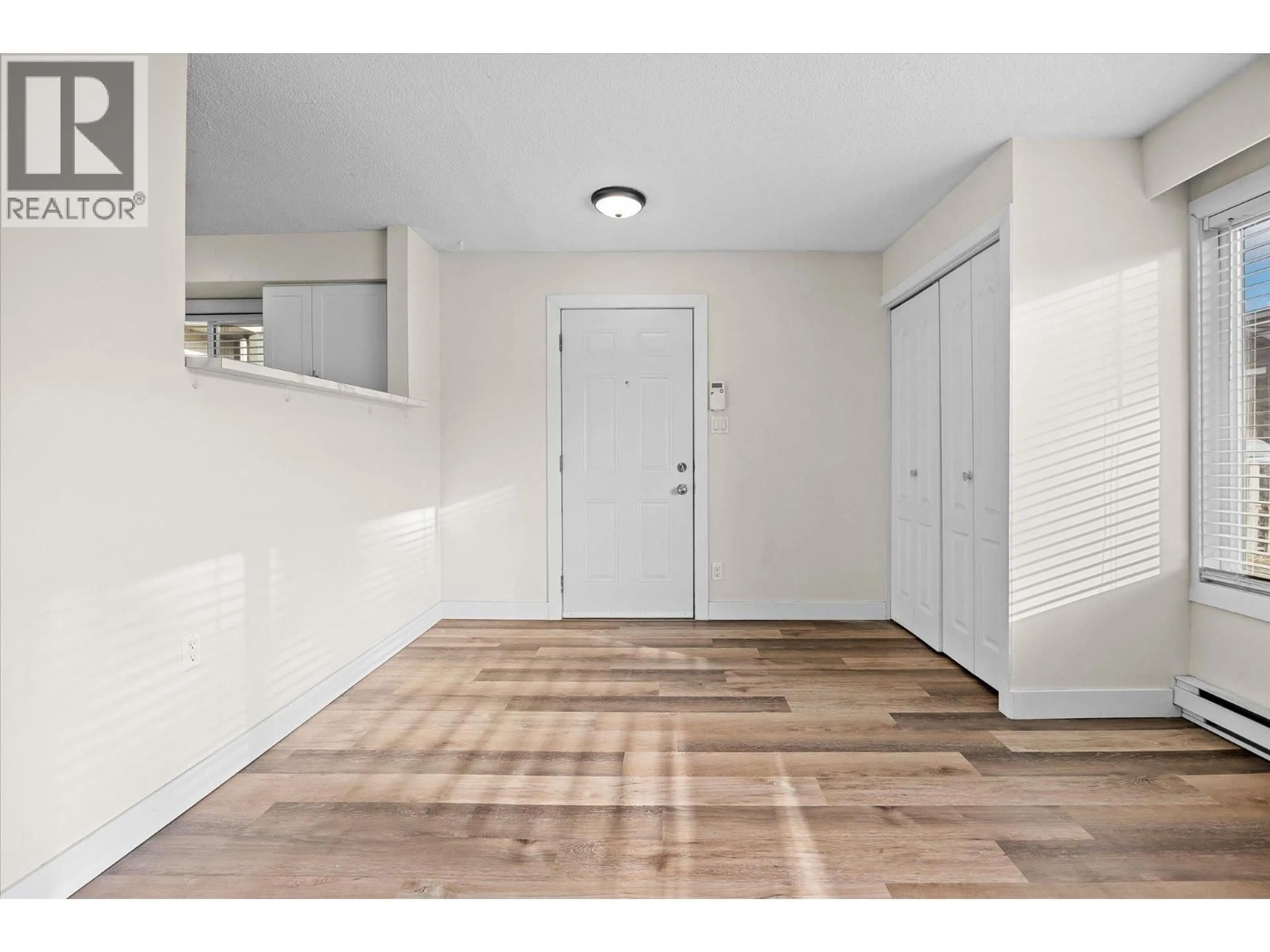 Unknown for 740 & 746 RAYMER AVENUE, Kelowna British Columbia V1Y4Z8