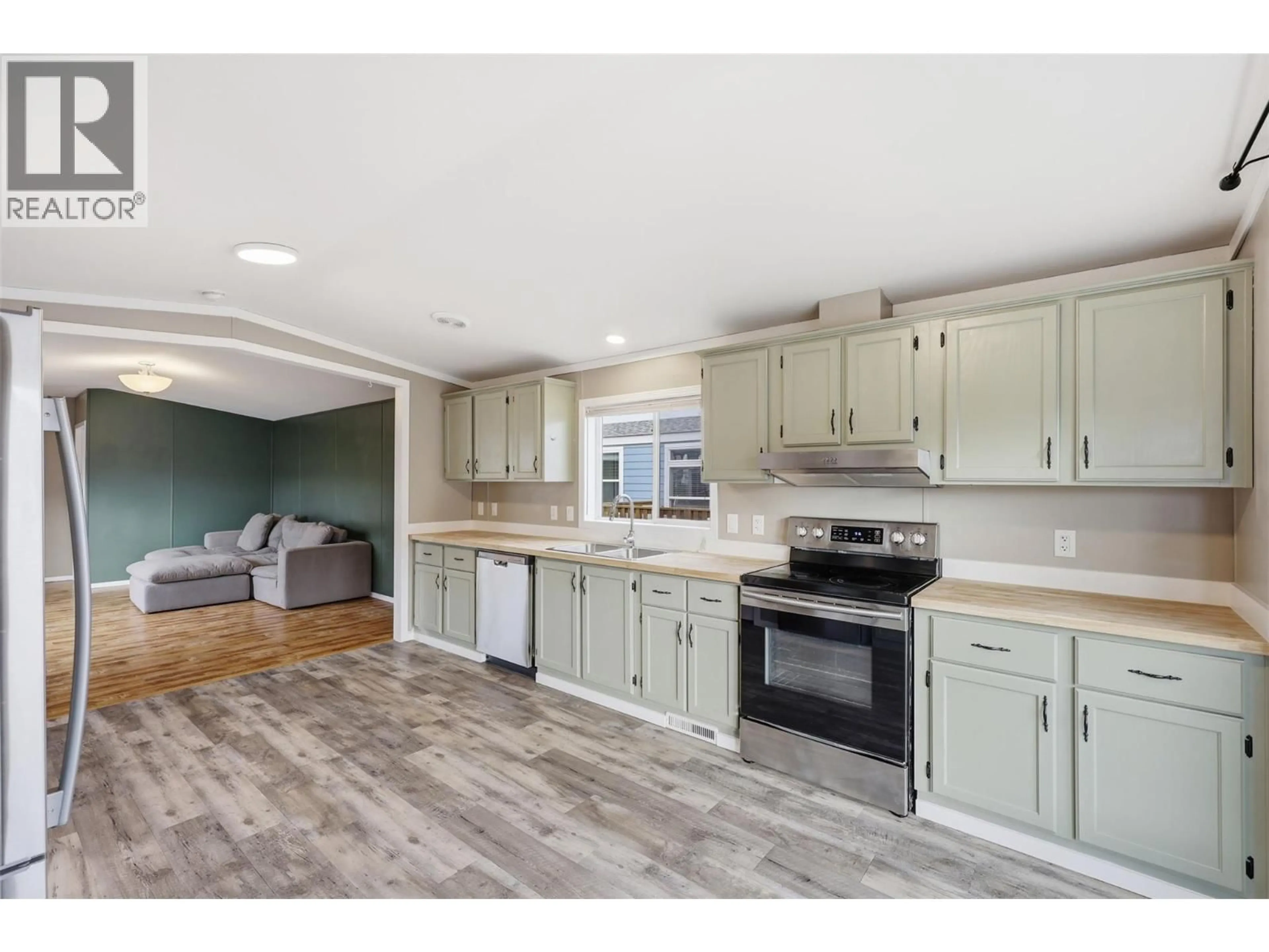 Open concept kitchen, unknown for 6 - 1263 KOOTENAY WAY, Kamloops British Columbia V2H0C5