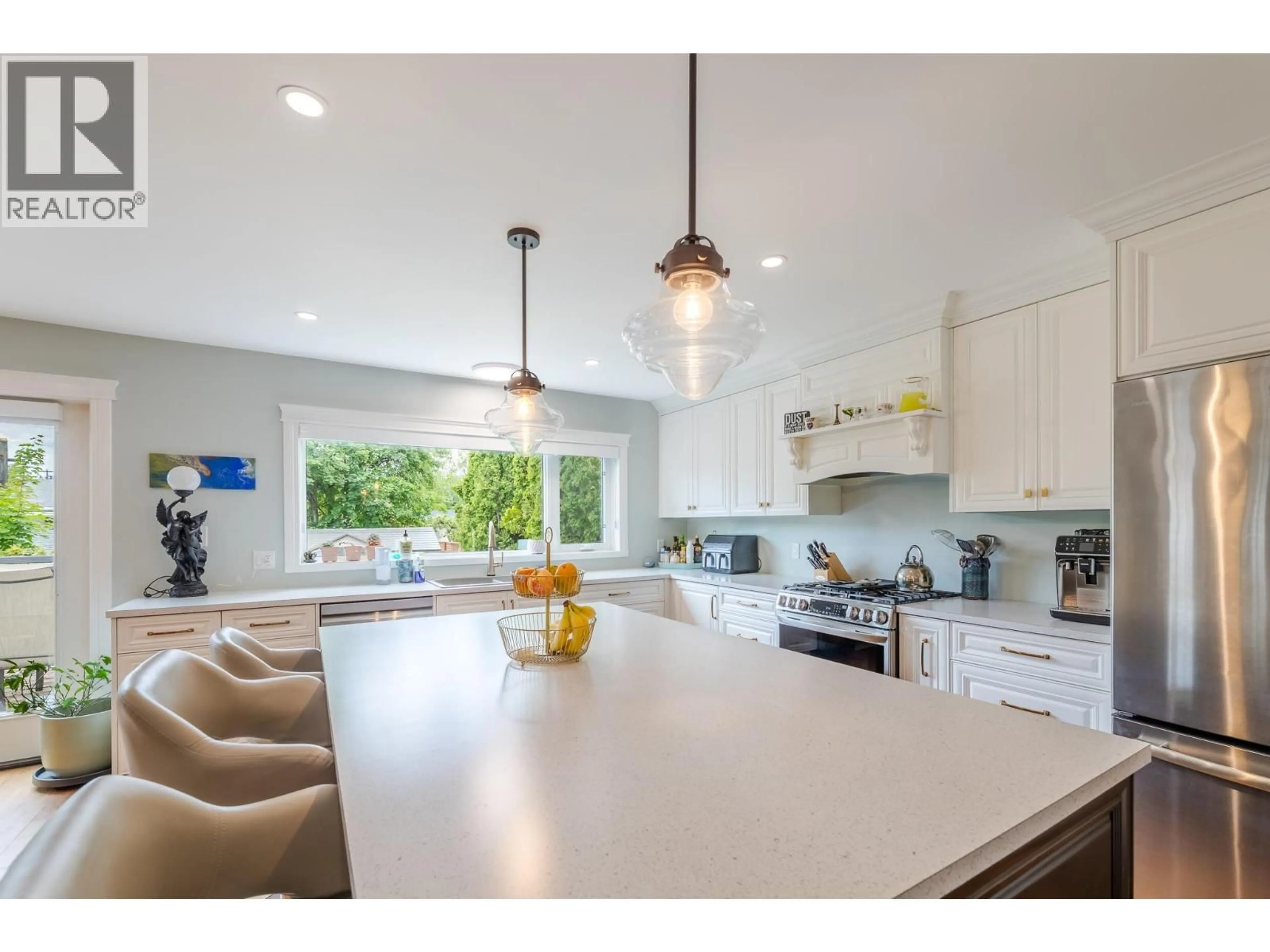 Open concept kitchen, unknown for 10903 BARCLAY STREET, Summerland British Columbia V0H1Z0