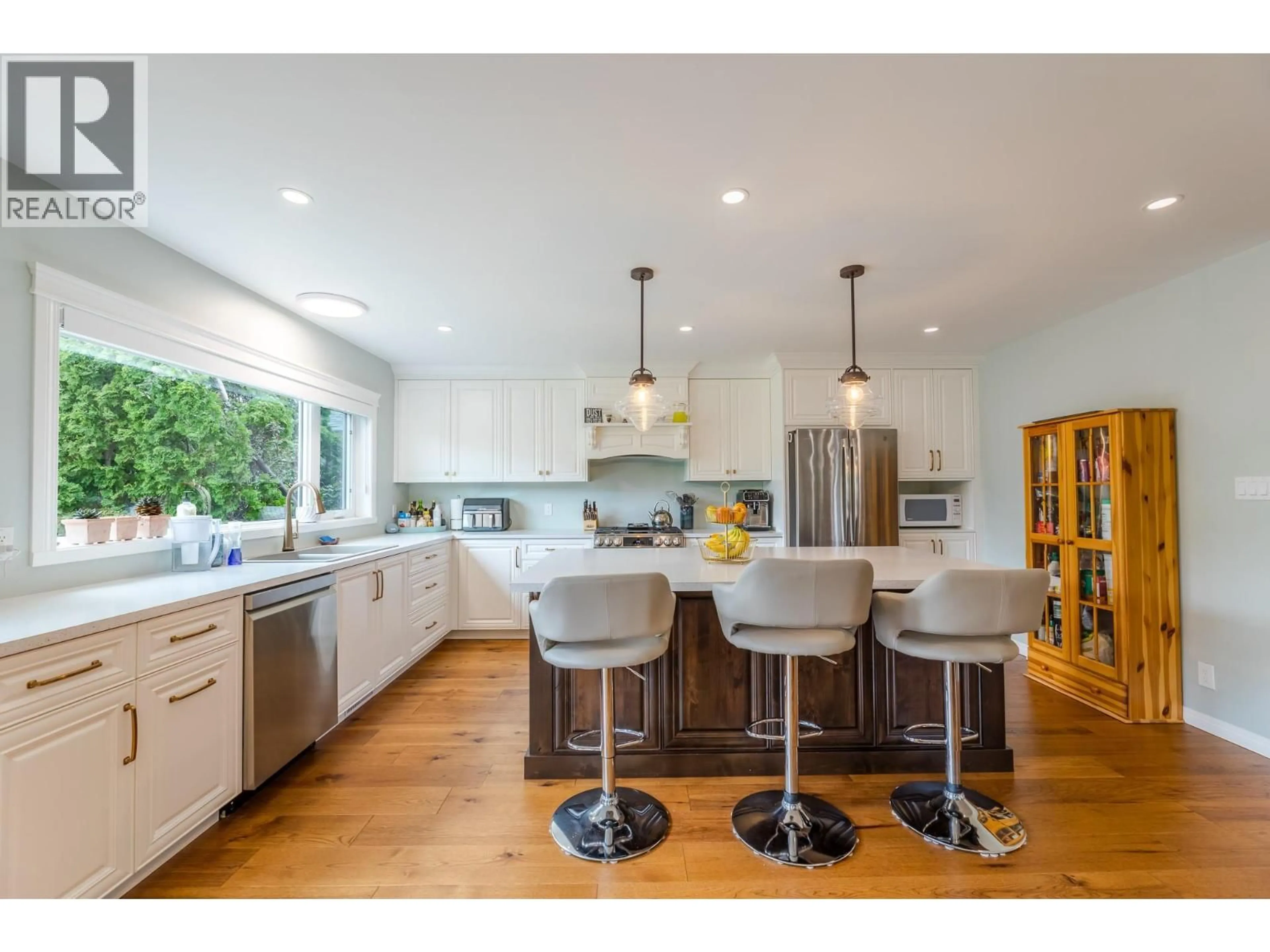 Open concept kitchen, unknown for 10903 BARCLAY STREET, Summerland British Columbia V0H1Z0