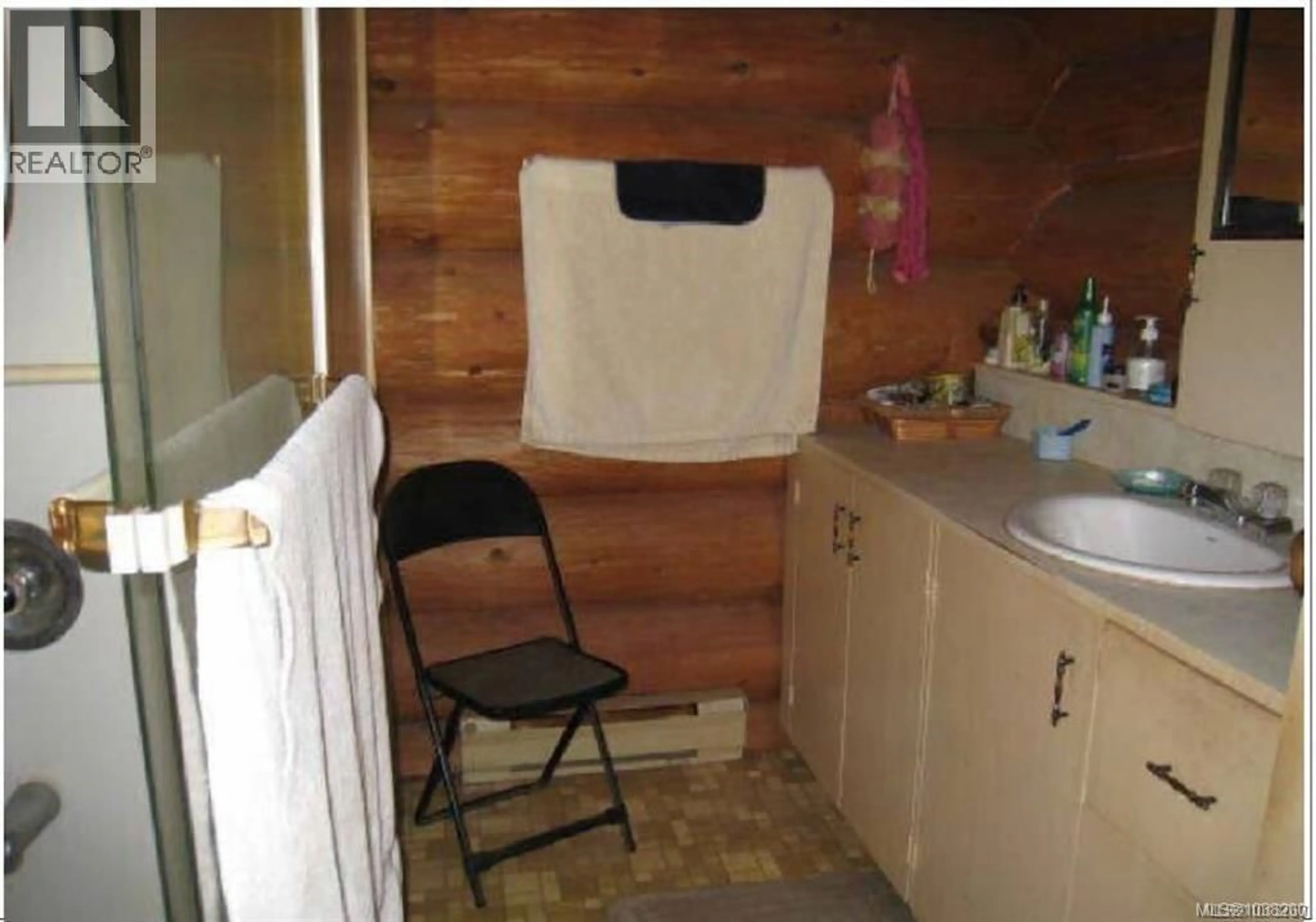 Standard bathroom, floor is not visible for 3337 EGREMONT ROAD, Cumberland British Columbia V0R1S0