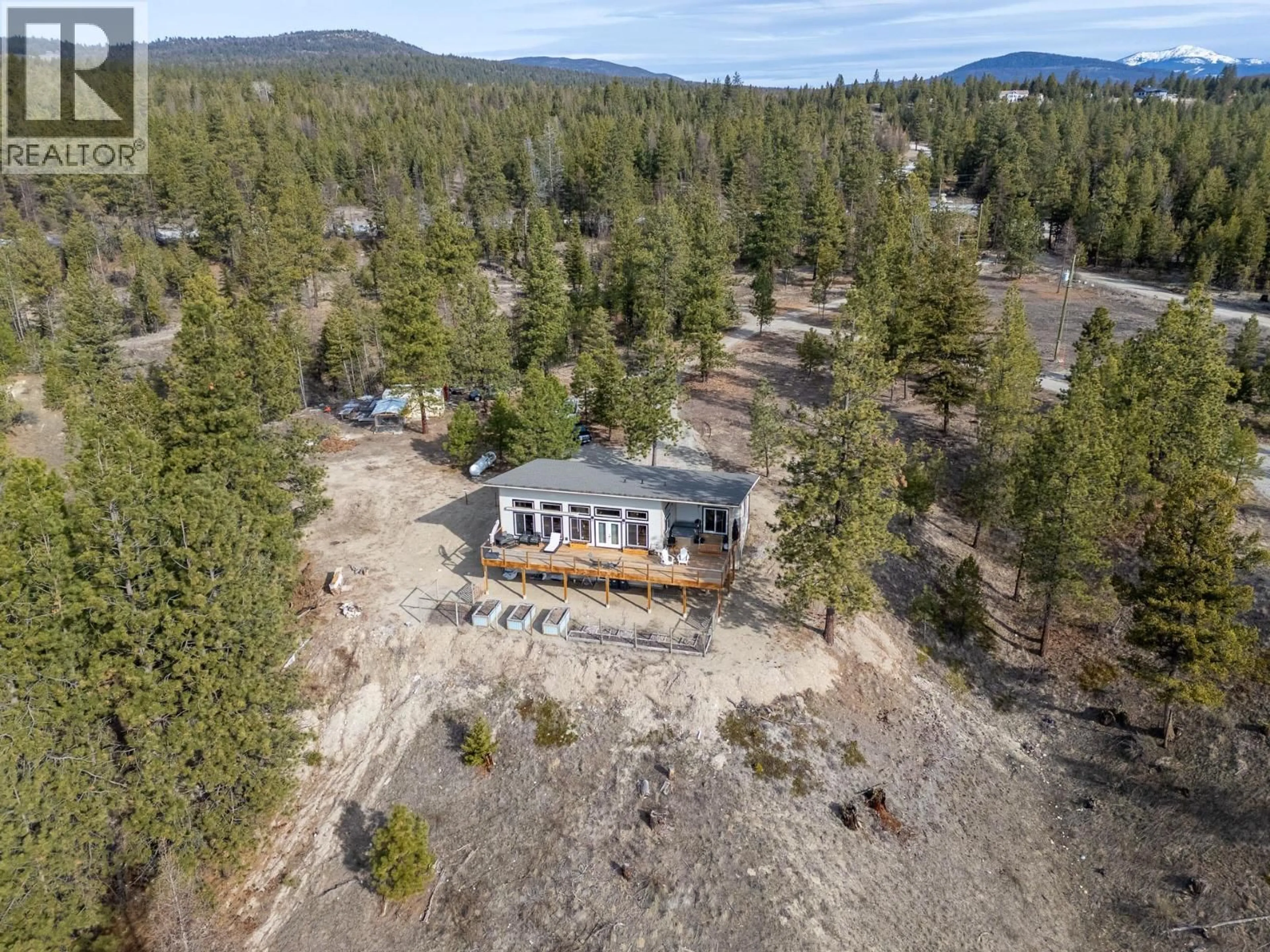 A pic from outside/outdoor area/front of a property/back of a property/a pic from drone, unknown for 31 NINE MILE PLACE, Osoyoos British Columbia V0H1V8