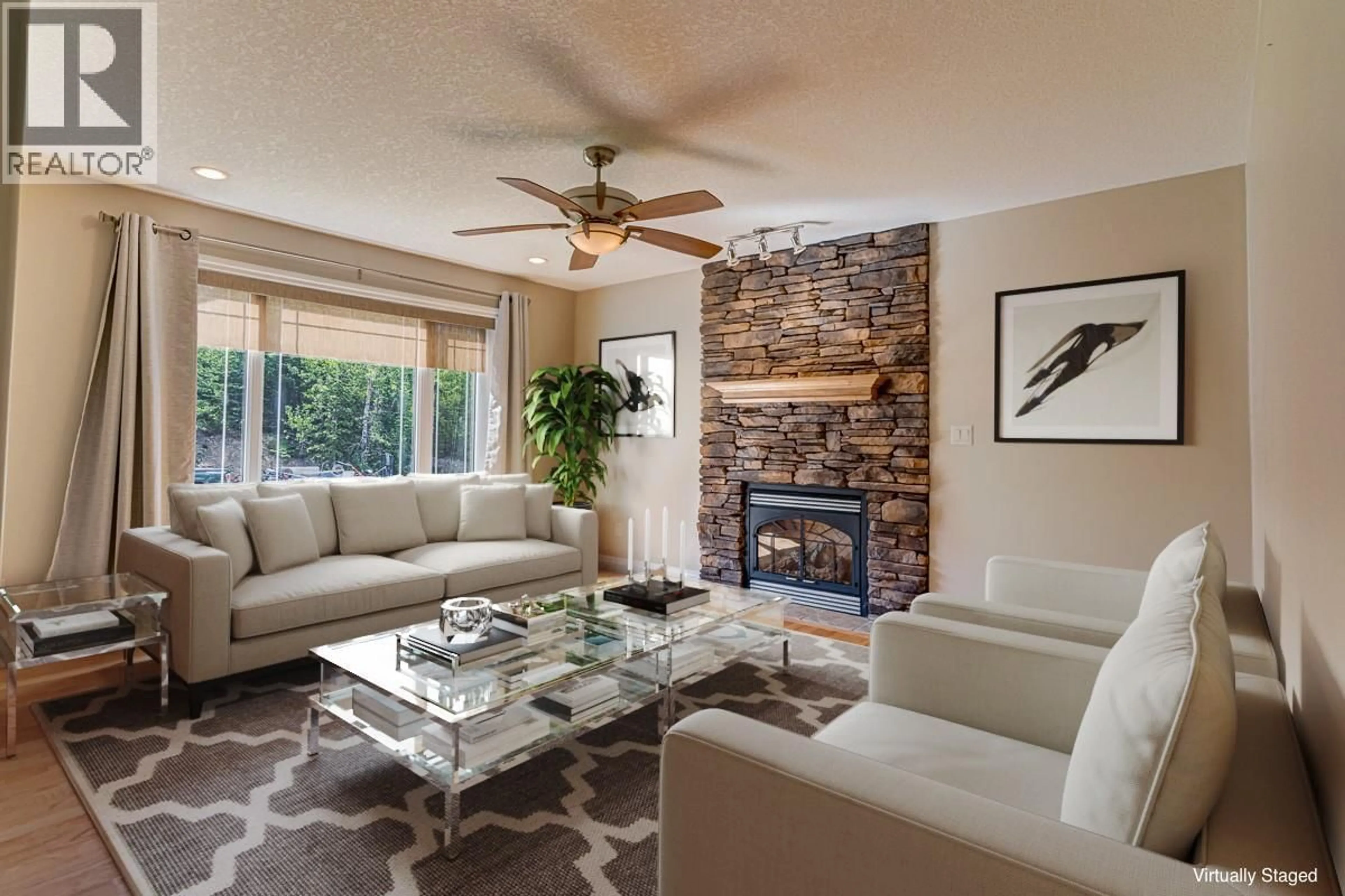 Living room with furniture, unknown for 5 CALEDONIA PLACE, Elkford British Columbia V0B1H0