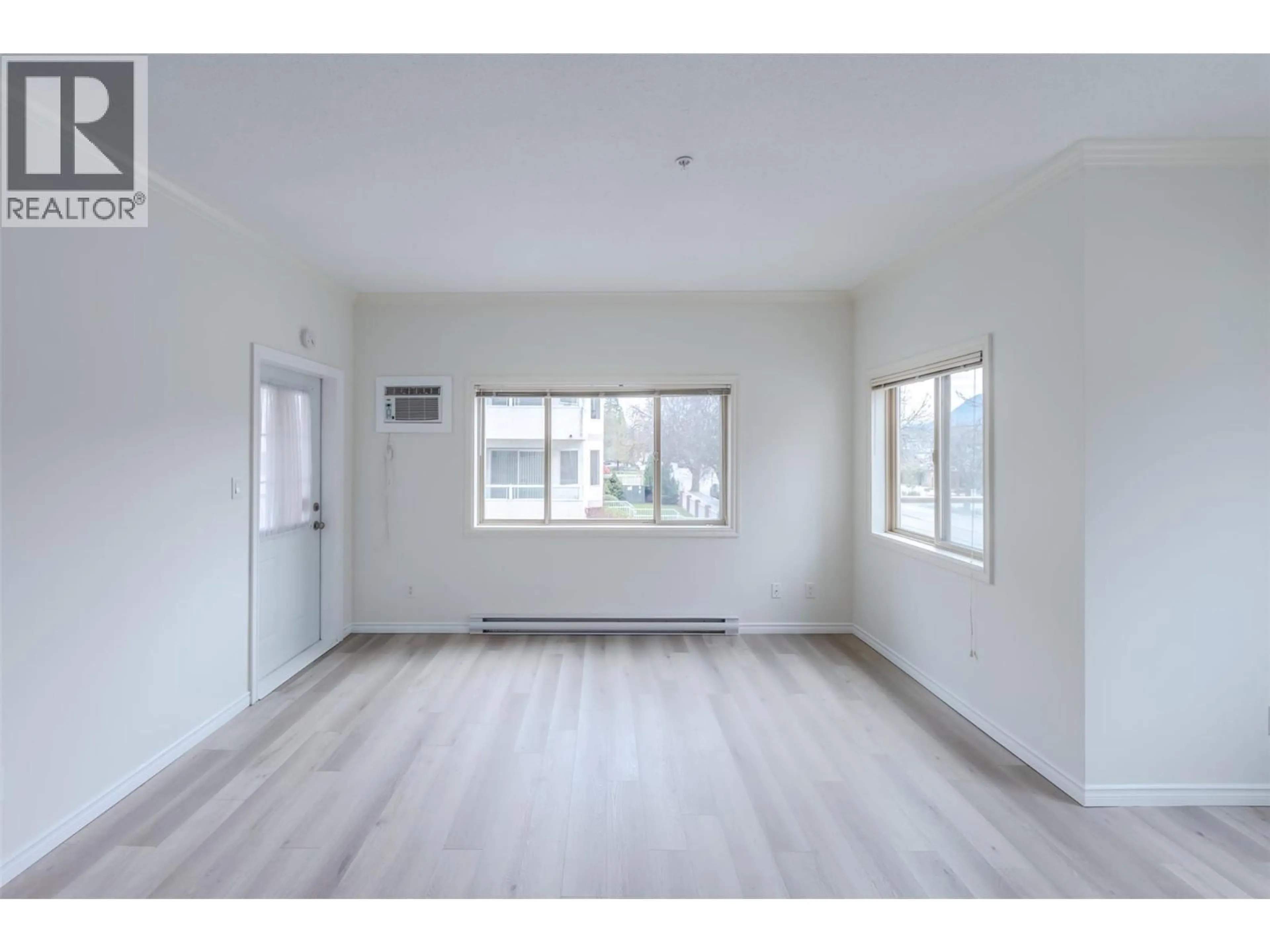 A pic of a room for 208 - 196 WADE AVENUE, Penticton British Columbia V2A1T6