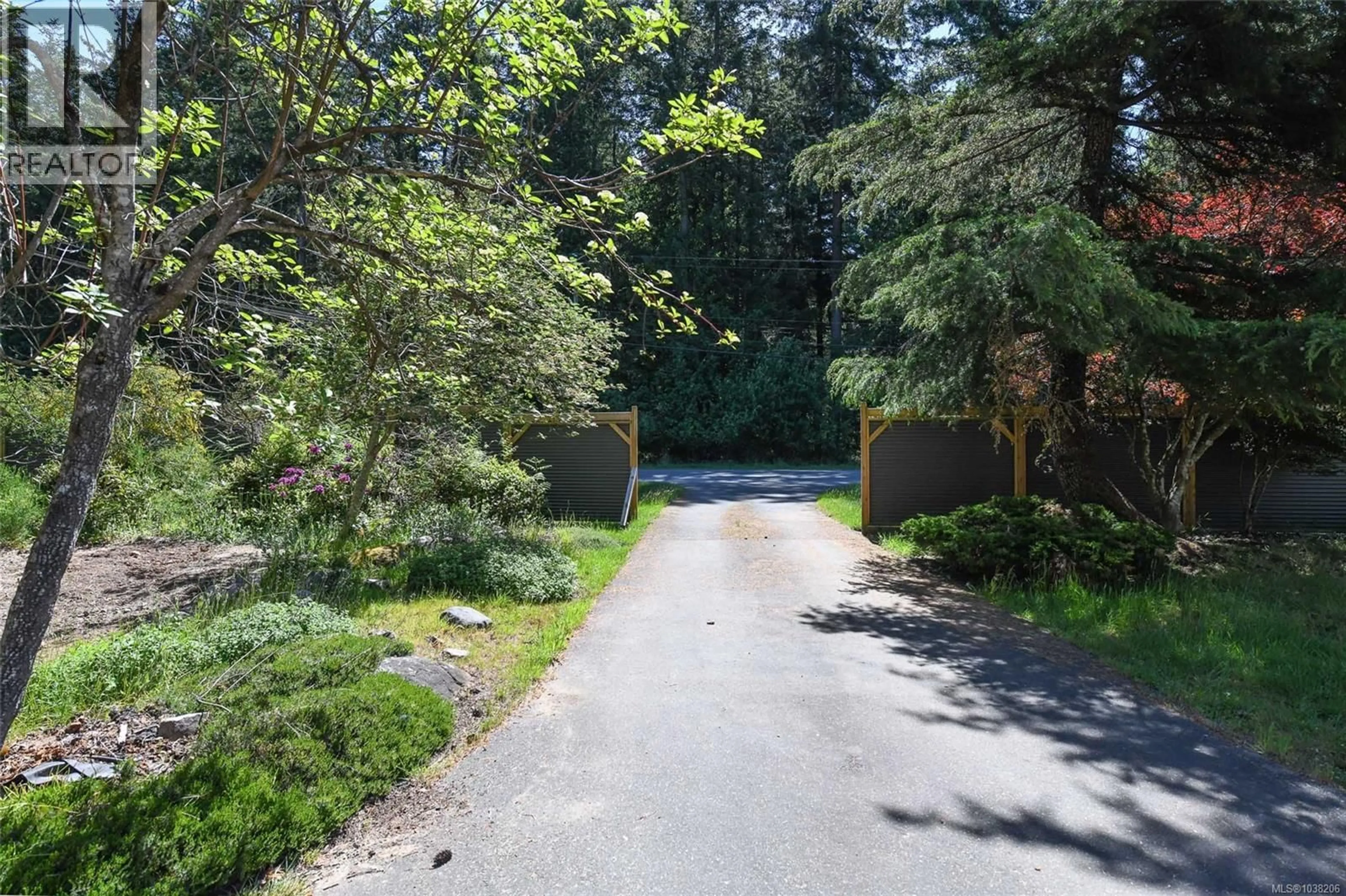 Unknown for 2410 HUBAND ROAD, Courtenay British Columbia V9J1L6