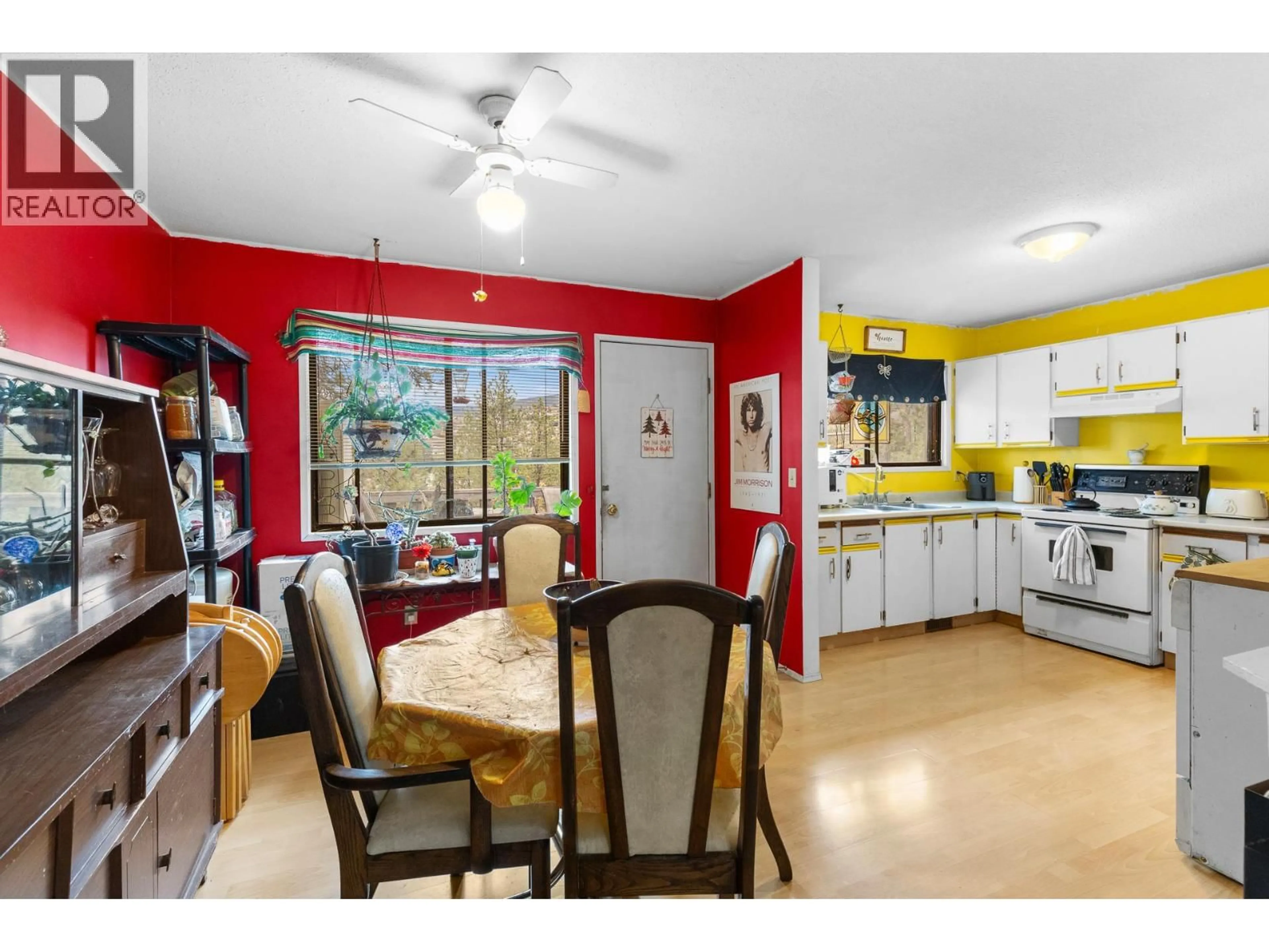 Open concept kitchen, unknown for 3260 COYOTE CRESCENT, Westbank British Columbia V4T2H3