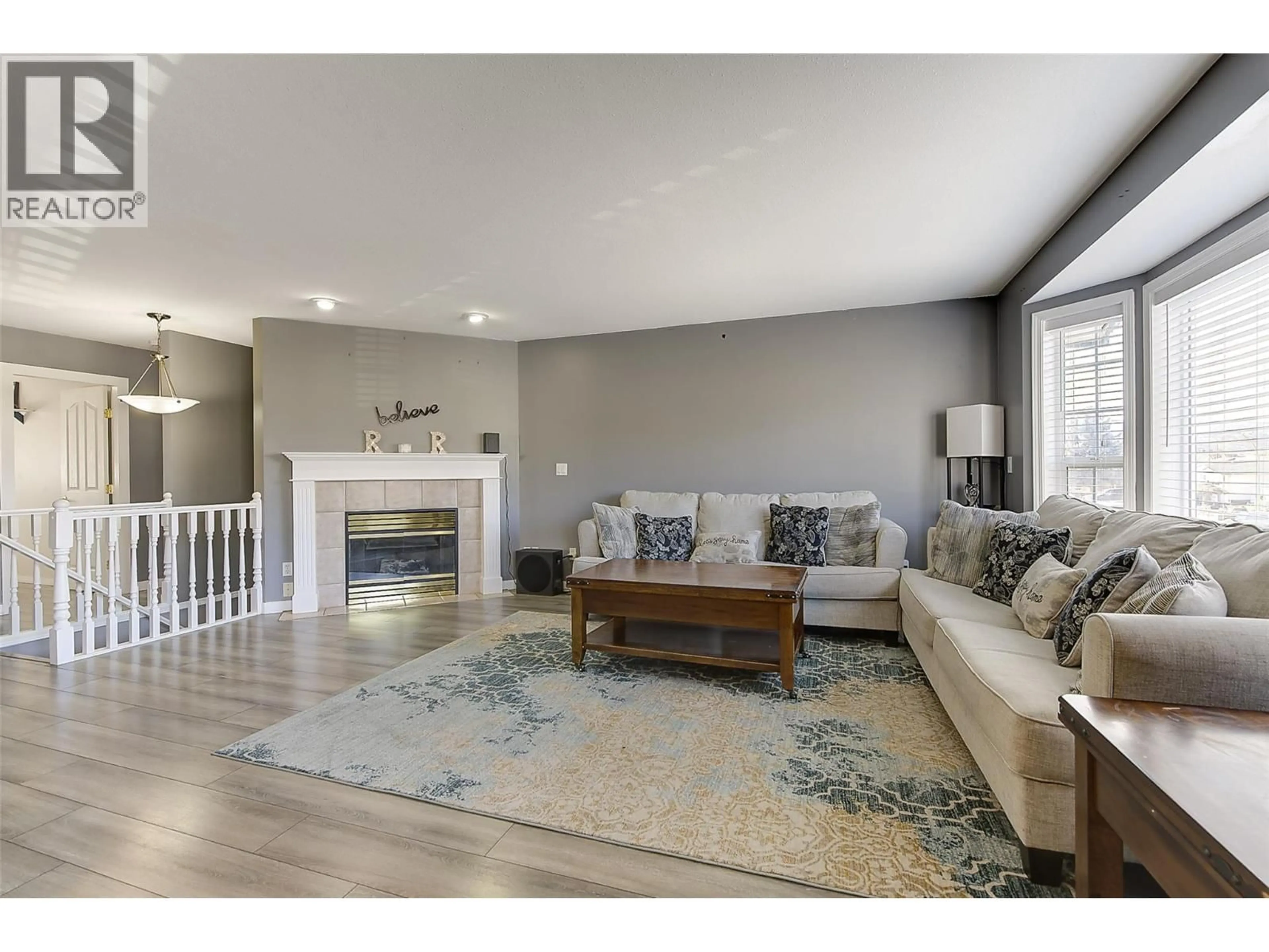 Living room with furniture, unknown for 511 MILTON ROAD, Kelowna British Columbia V1X6H7