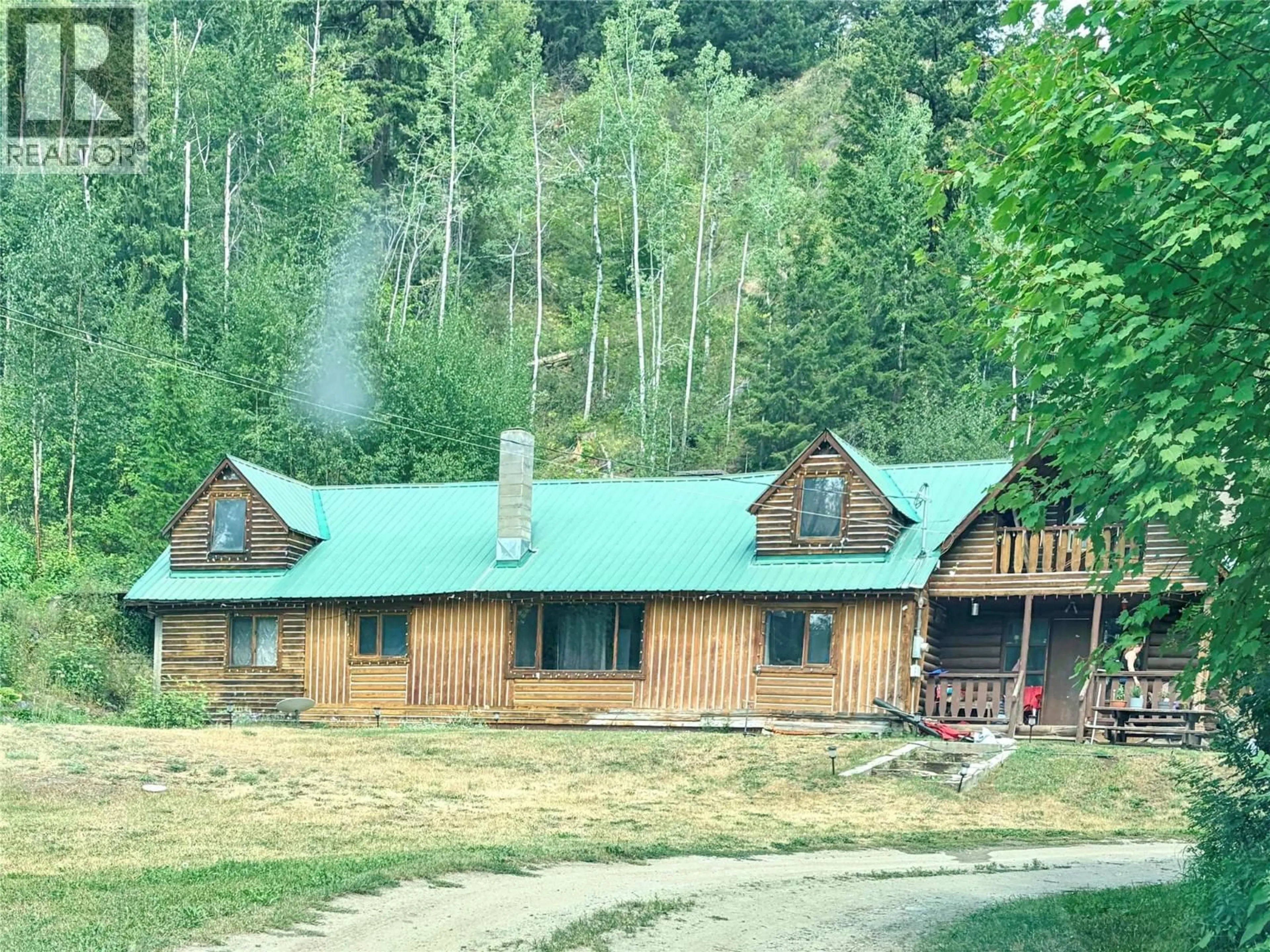 A pic from outside/outdoor area/front of a property/back of a property/a pic from drone, mountain view for 2545 CHILD ROAD, Clearwater British Columbia V0E3A0