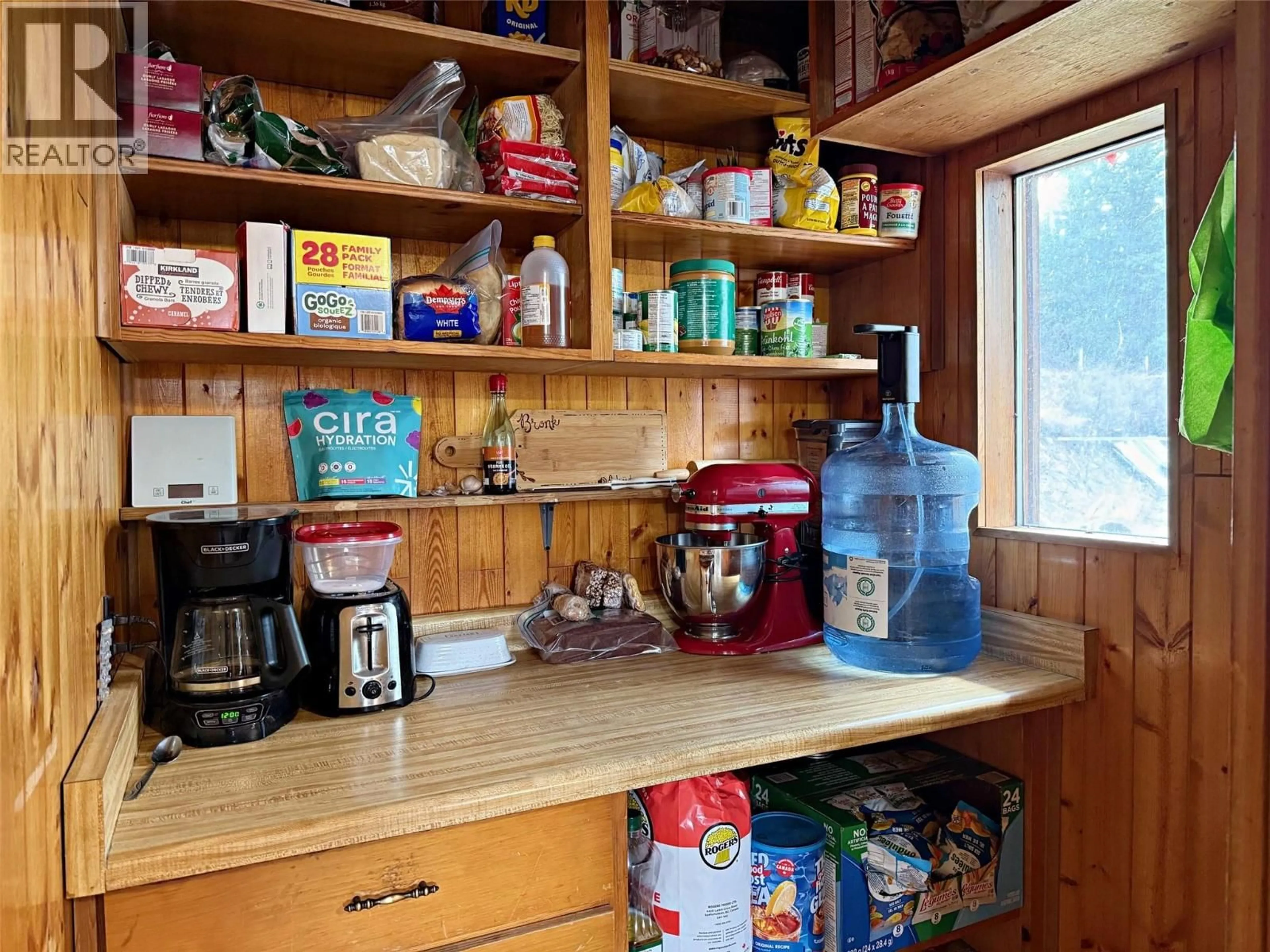 Standard kitchen, unknown for 2545 CHILD ROAD, Clearwater British Columbia V0E3A0