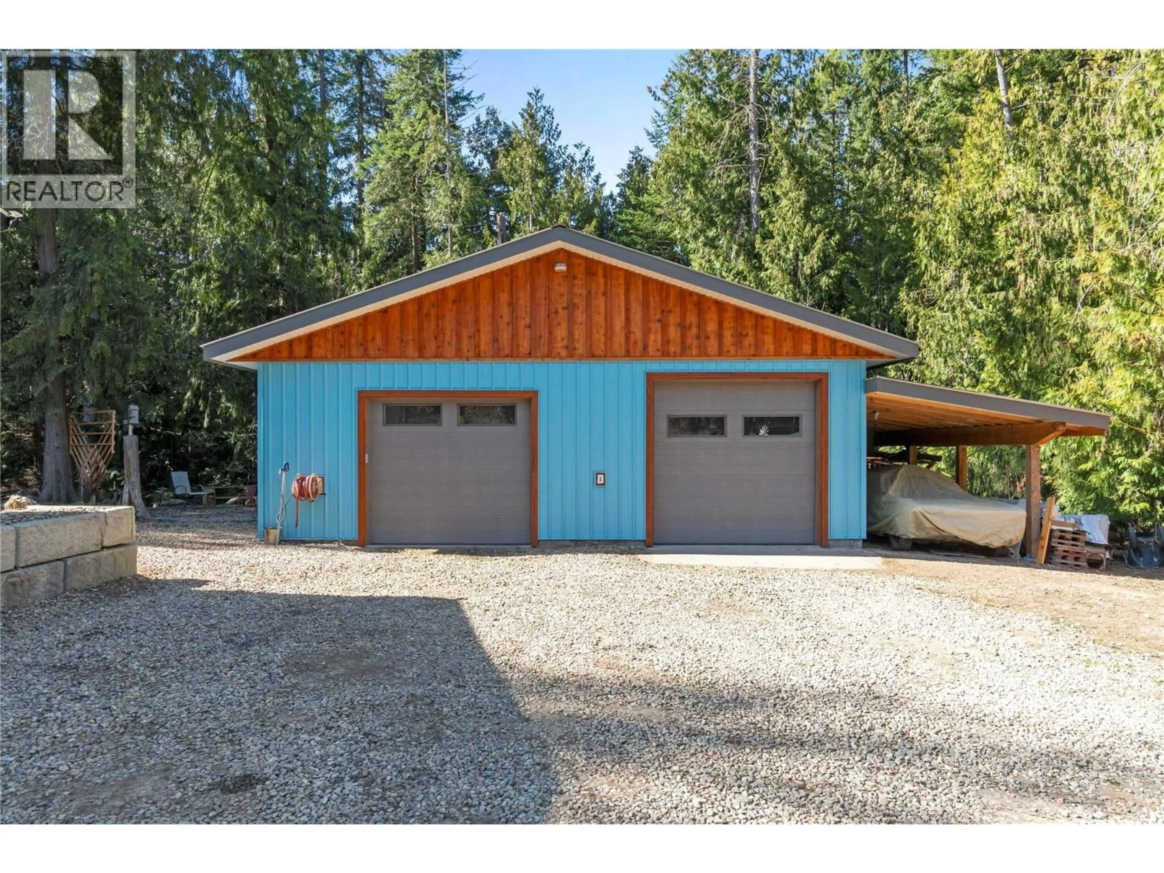 Indoor garage for 1284 NOTCH HILL ROAD, Sorrento British Columbia V0E2W1
