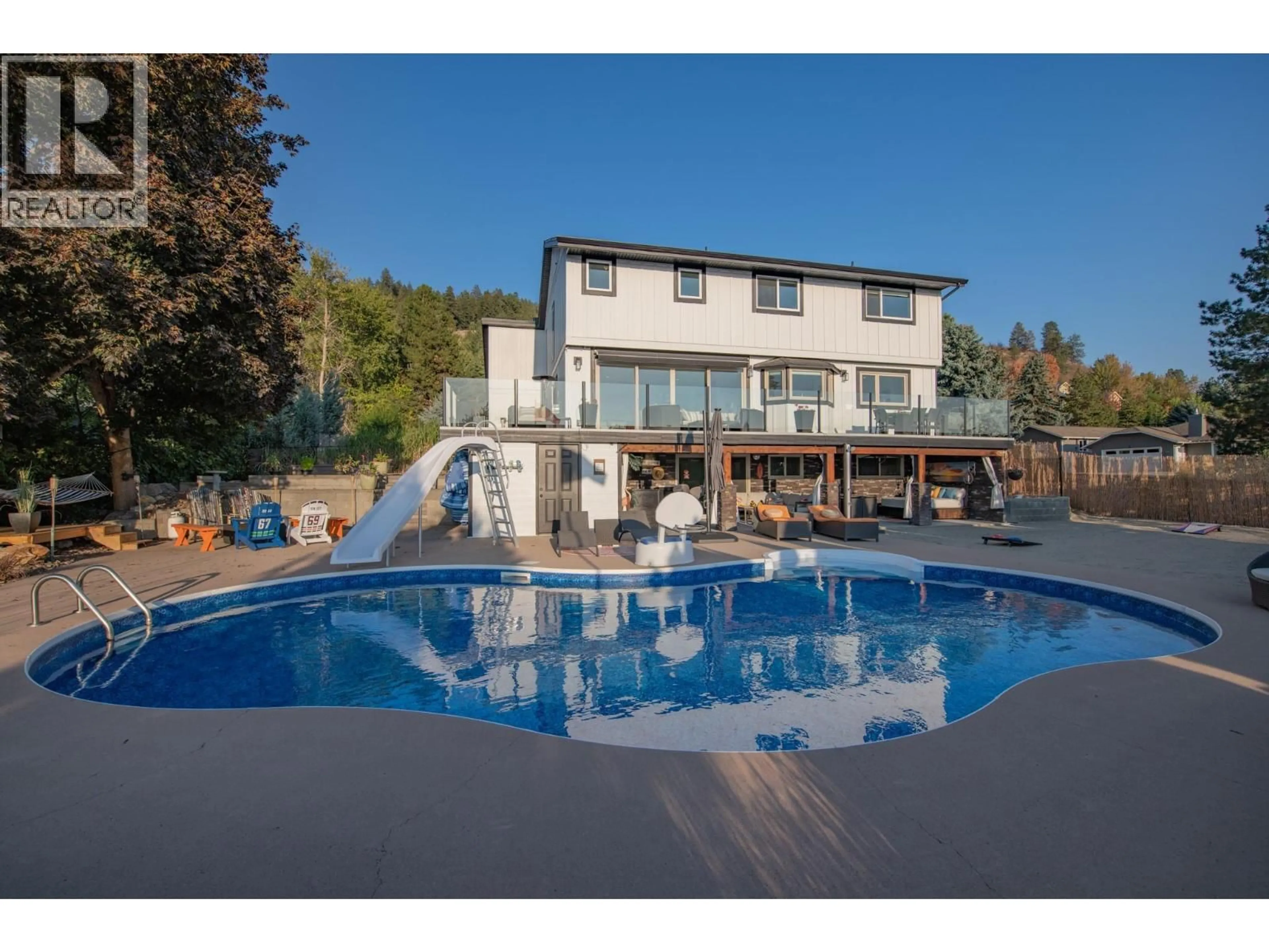 A pic from outside/outdoor area/front of a property/back of a property/a pic from drone, water/lake/river/ocean view for 702 CYPRESS DRIVE, Coldstream British Columbia V1B2X9