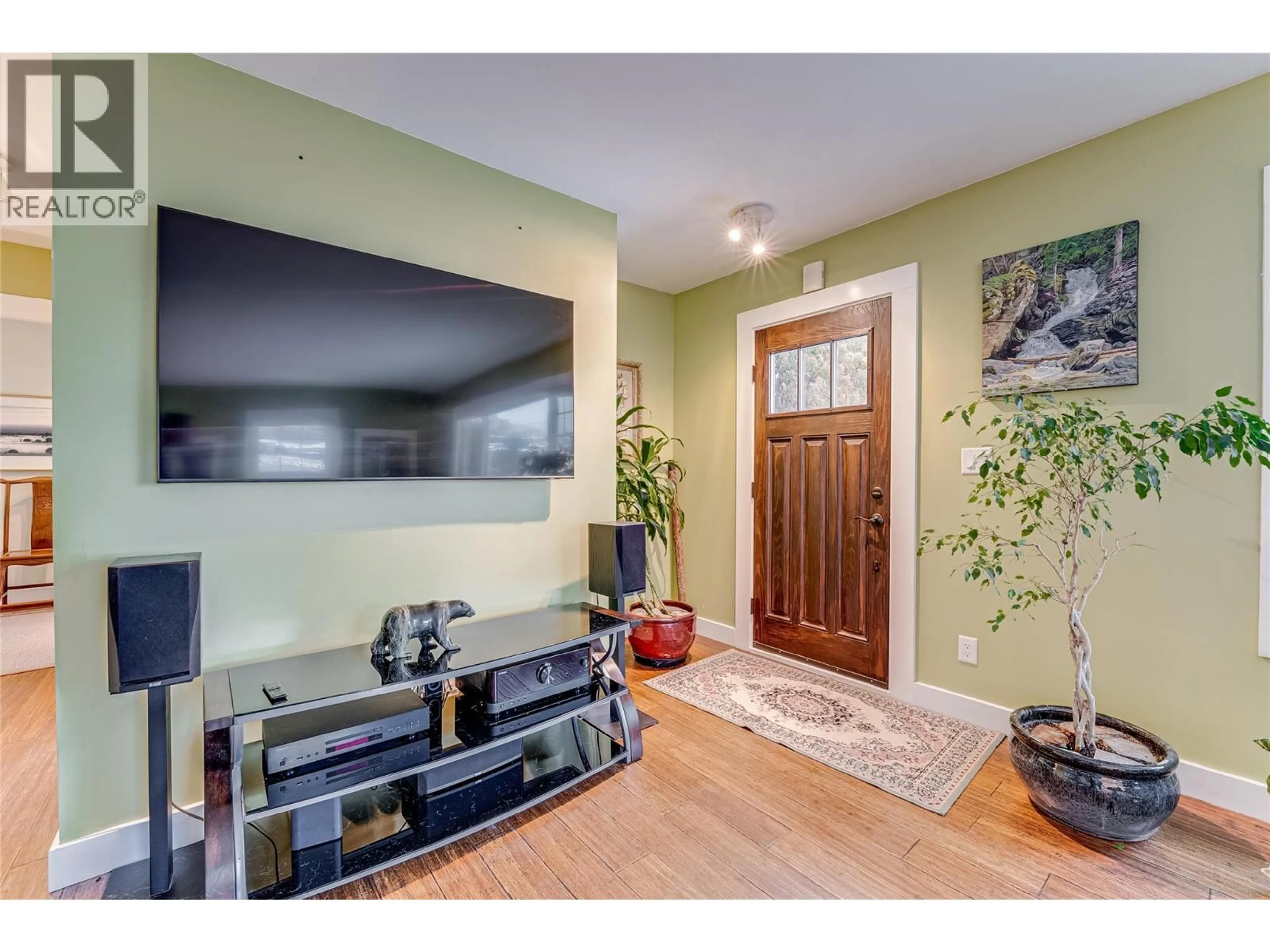 Indoor entryway for 13505 WESTKAL ROAD, Coldstream British Columbia V1B1Y7